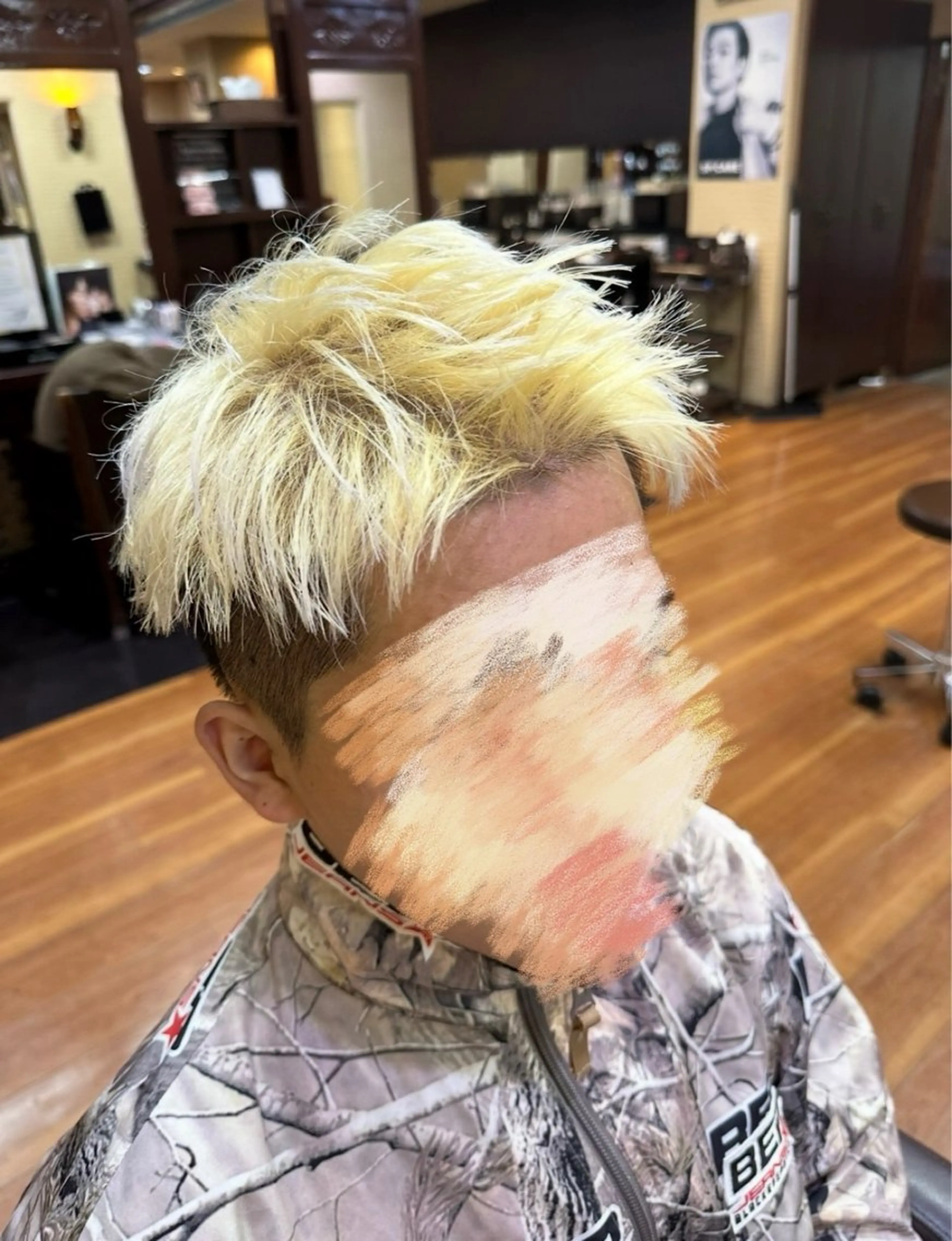 メンズ メンズブリーチ TELAHAIR岡野 春奈のヘアスタイル