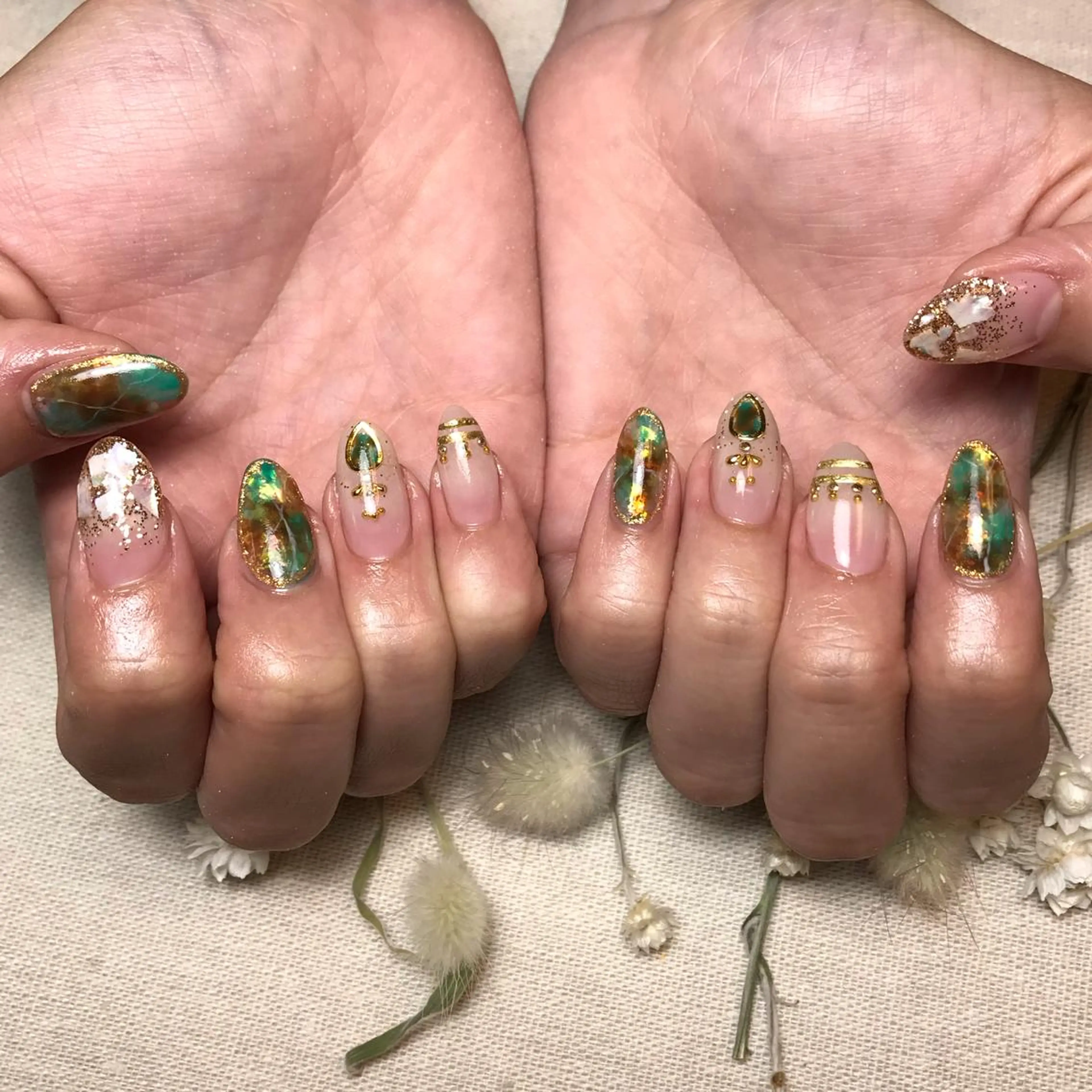 ネイル ハンドネイル 💅chainail _aiのネイルデザイン