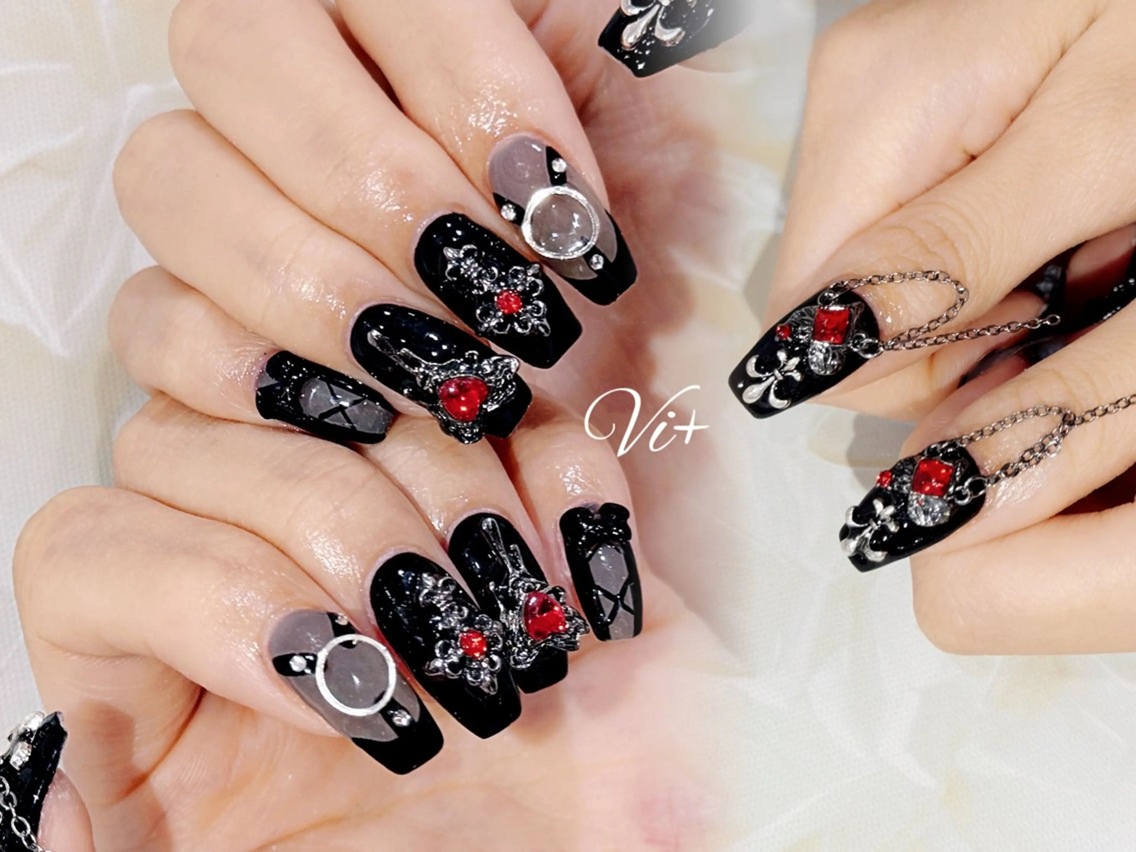 ネイル ハンドネイル ✨Nailsalon Vi+✨のネイルデザイン