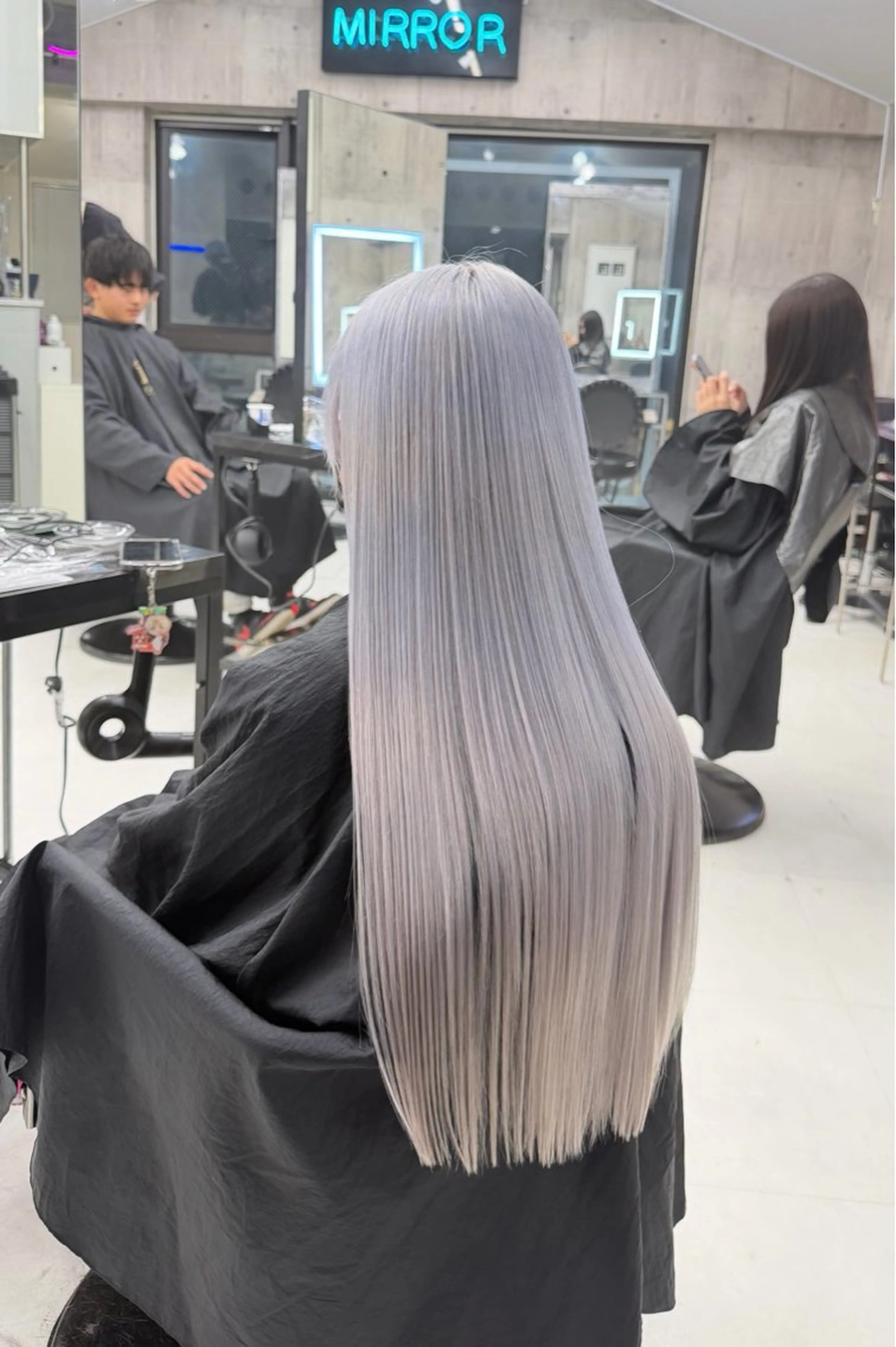 セミロング カラー パーマ ヘアアレンジ メンズ キッズ レイヤーの魔術師 𓍼takumi𓍼のヘアスタイル