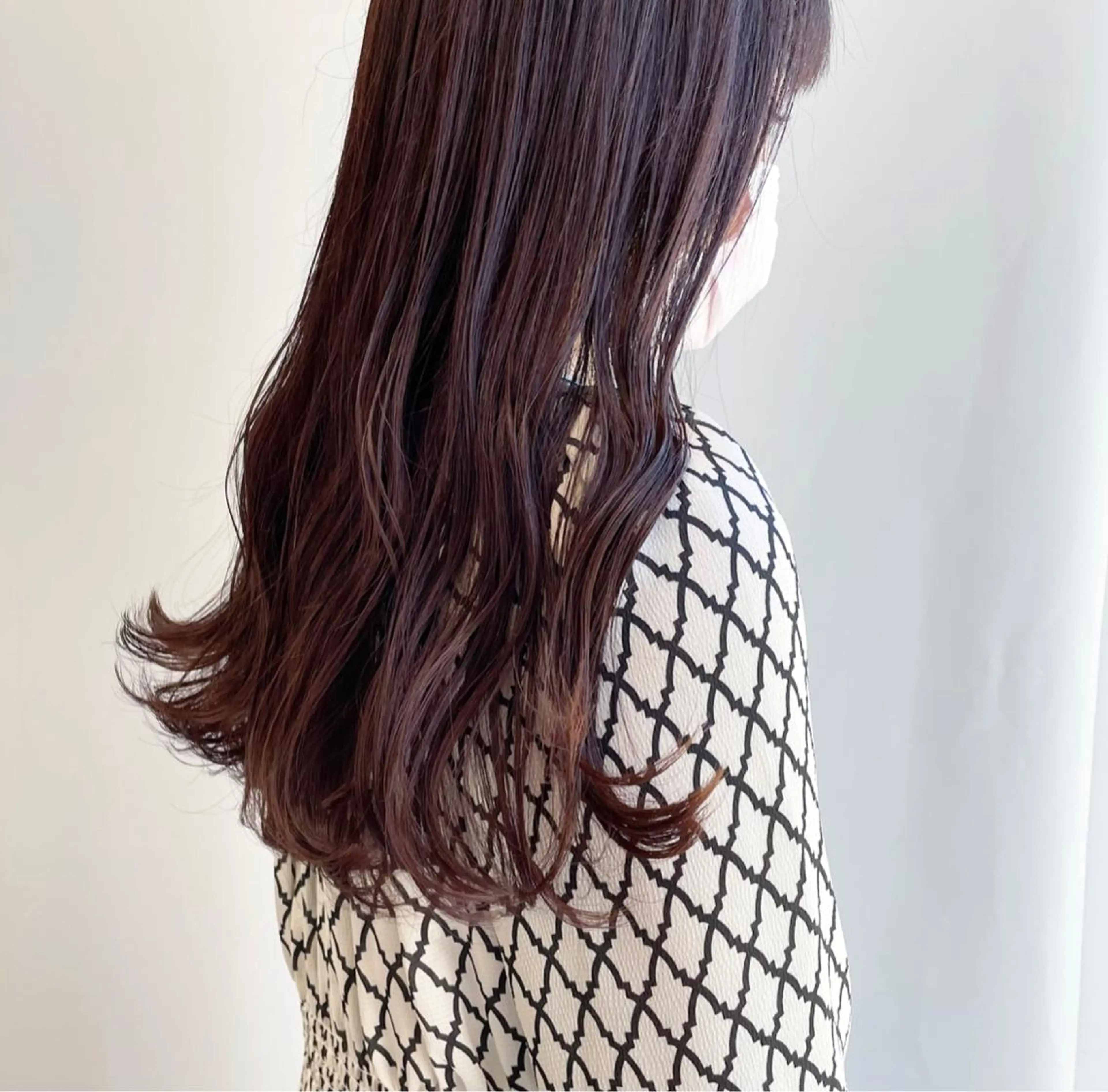 ロング カラー カット ヘアカラー トリートメント 山口 莉奈のヘアスタイル
