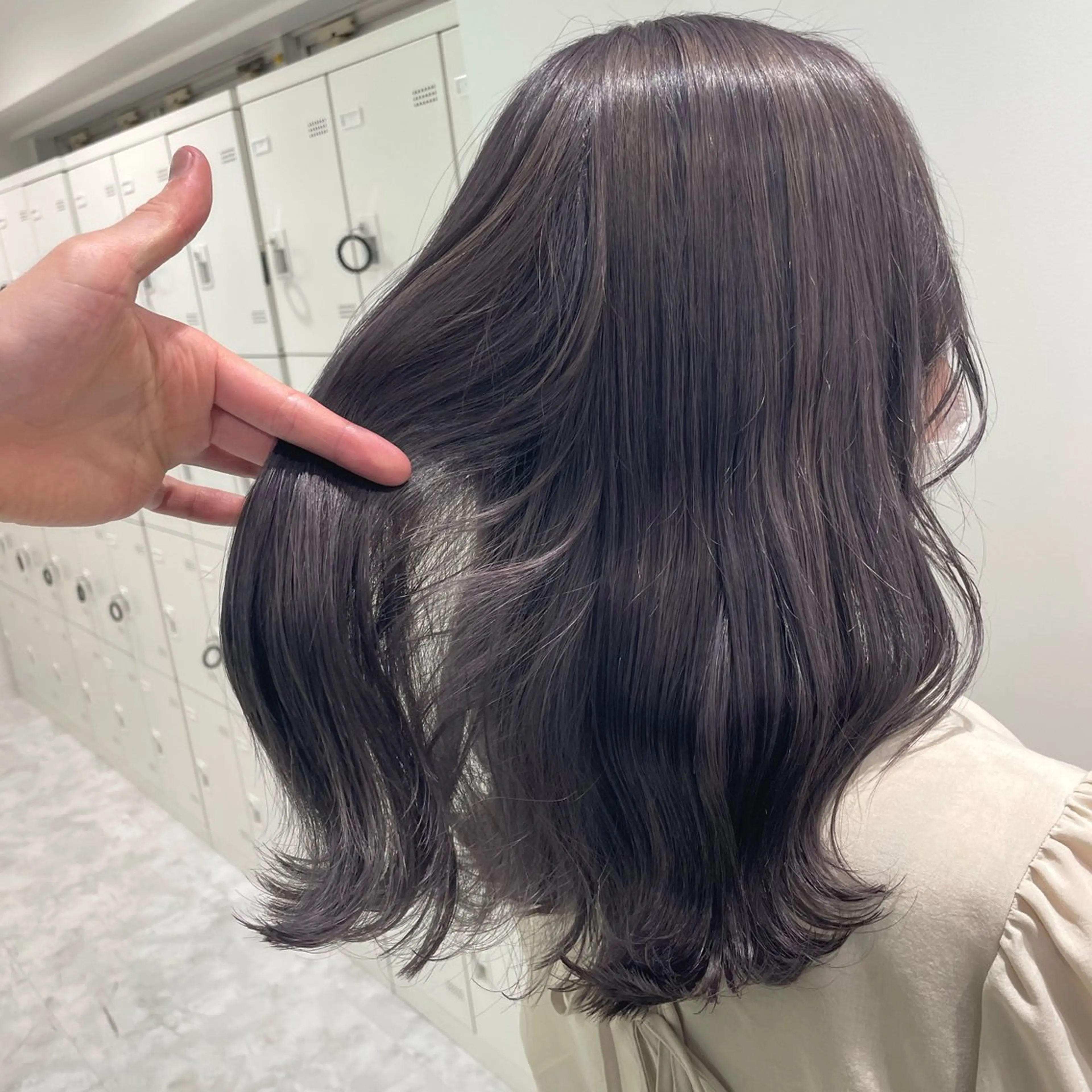 ロング カラー カット ヘアカラー トリートメント ヘッドスパ ヘアセット 韓国風ベージュ🤎 赤みなし🌿横浜🤎のヘアスタイル