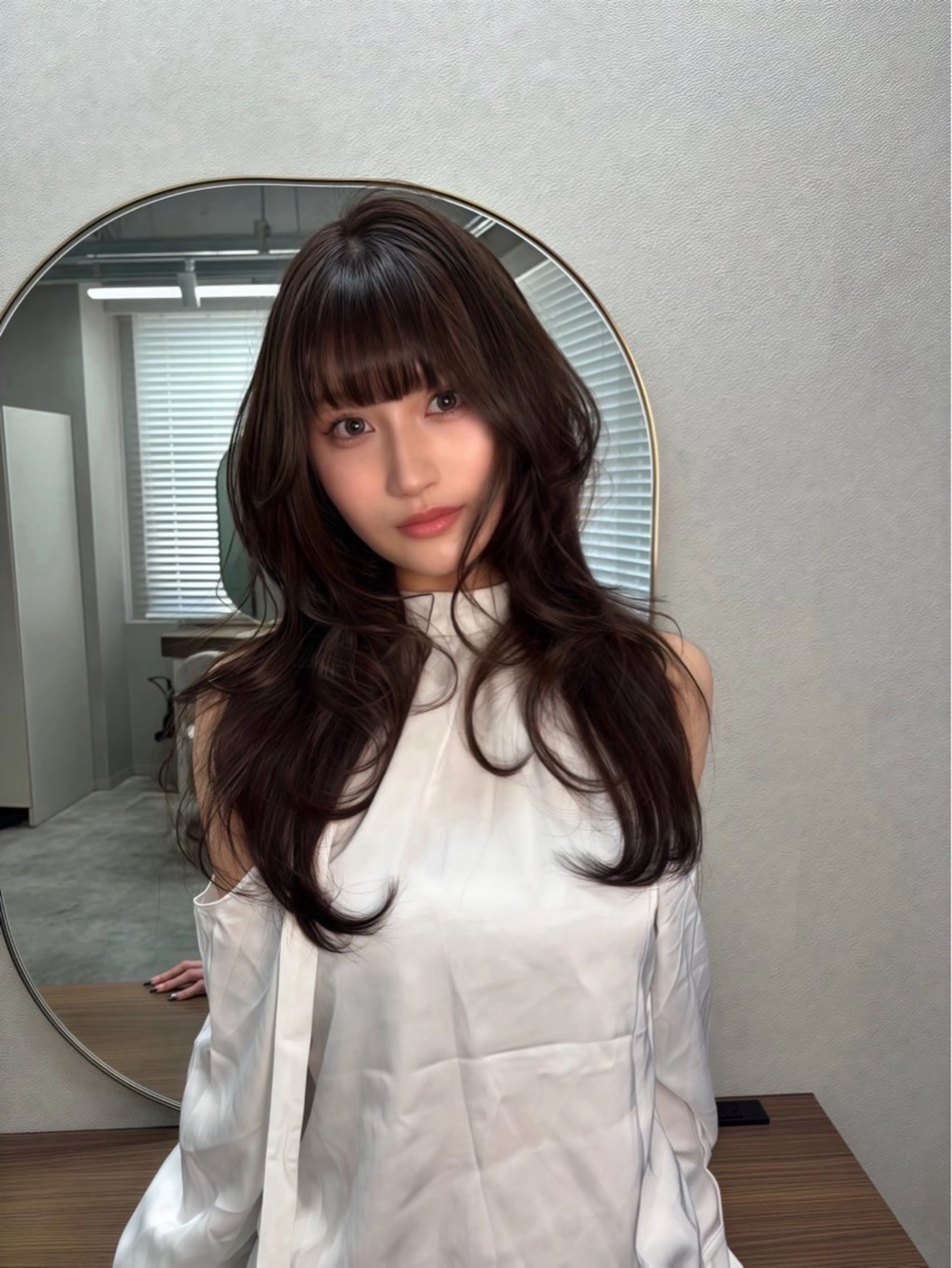 ロング カラー アッシュ アッシュブラウン ブラウンカラー ダークアッシュ 韓国風ヘア 藤野 結衣のヘアスタイル