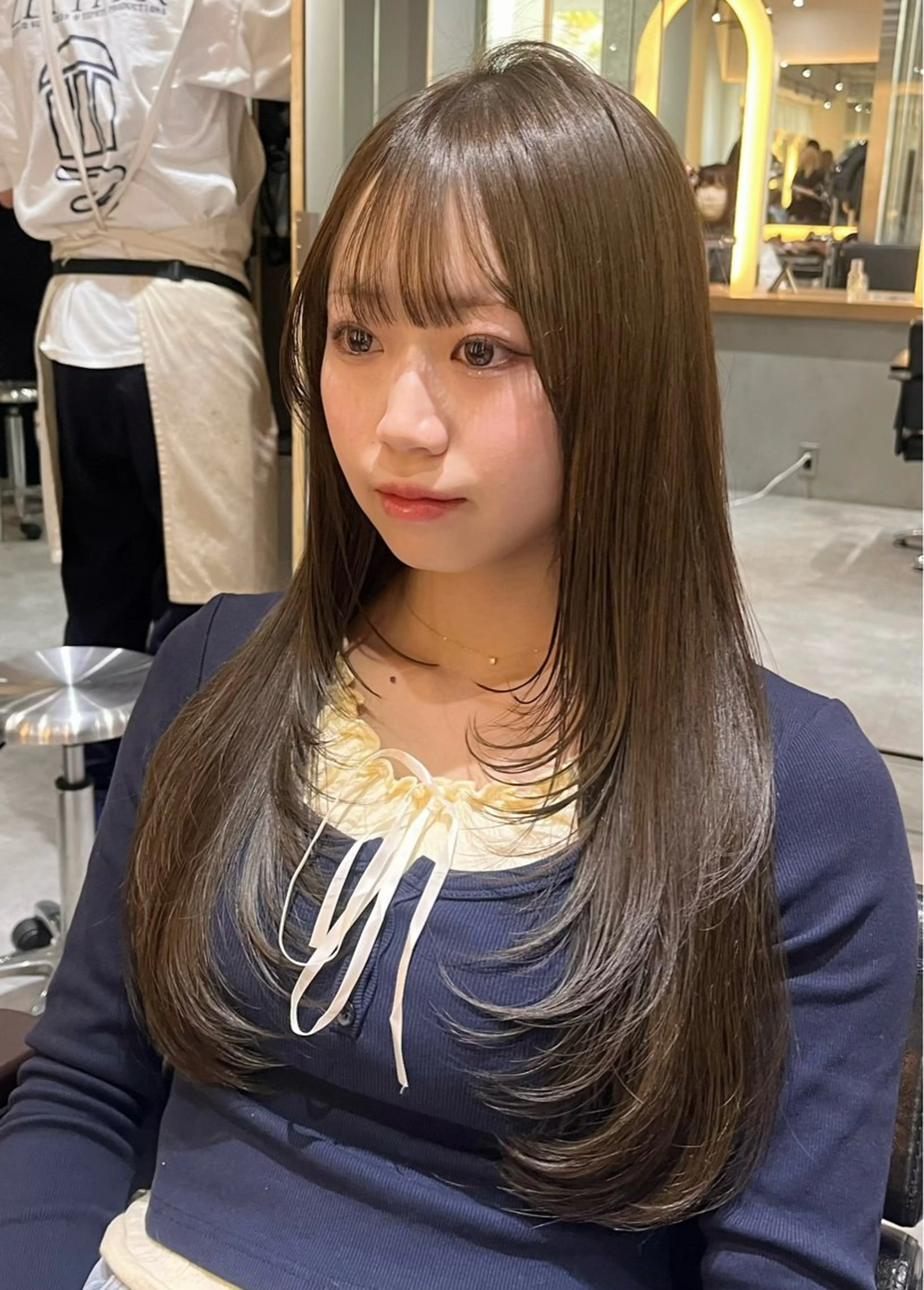 ロング カラー ベージュカラー オリーブベージュ カット ヘアカラー ロングカット/ うる艶カラー/ユイのヘアスタイル