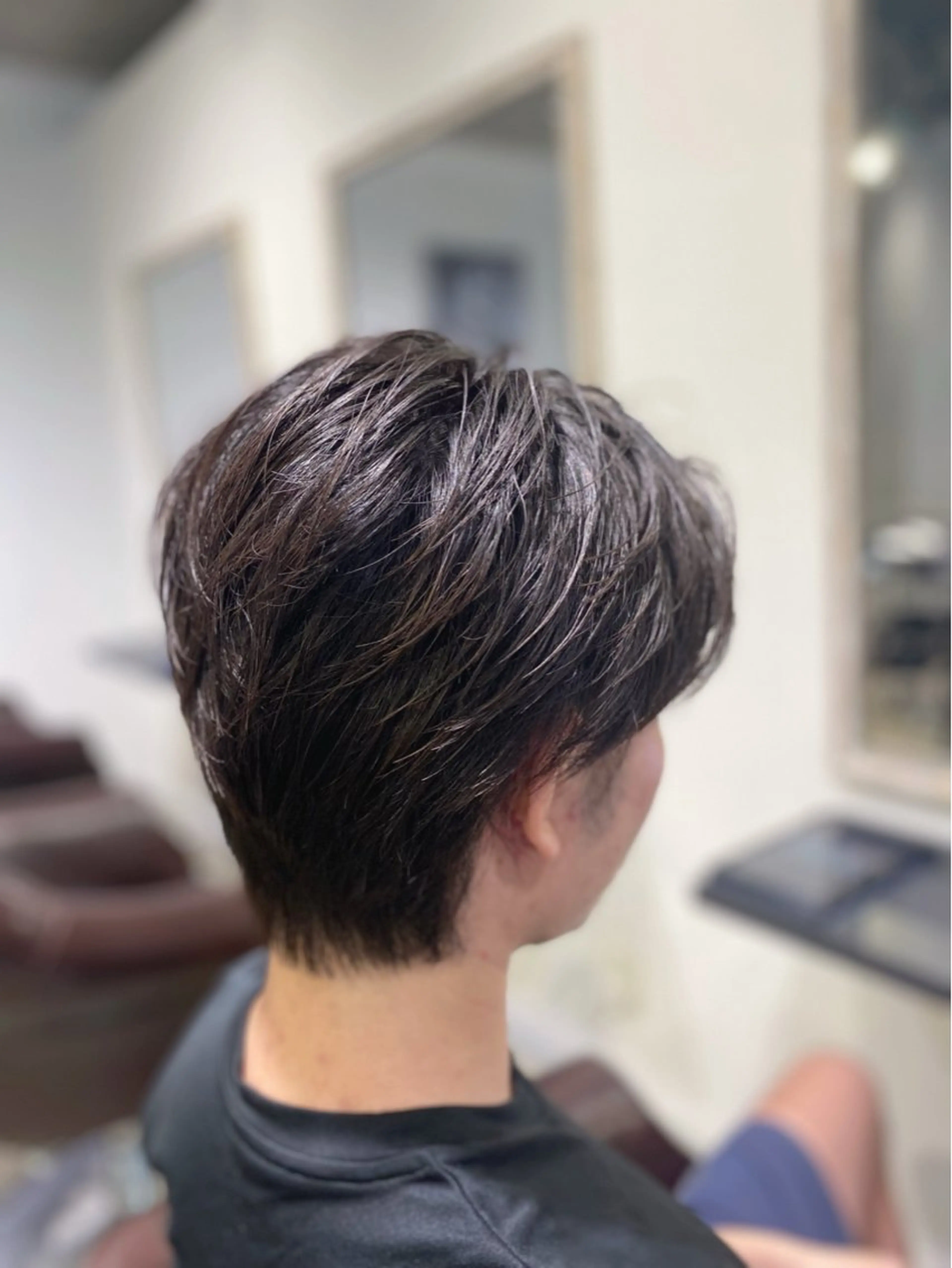 メンズ 根本 真奈のヘアスタイル