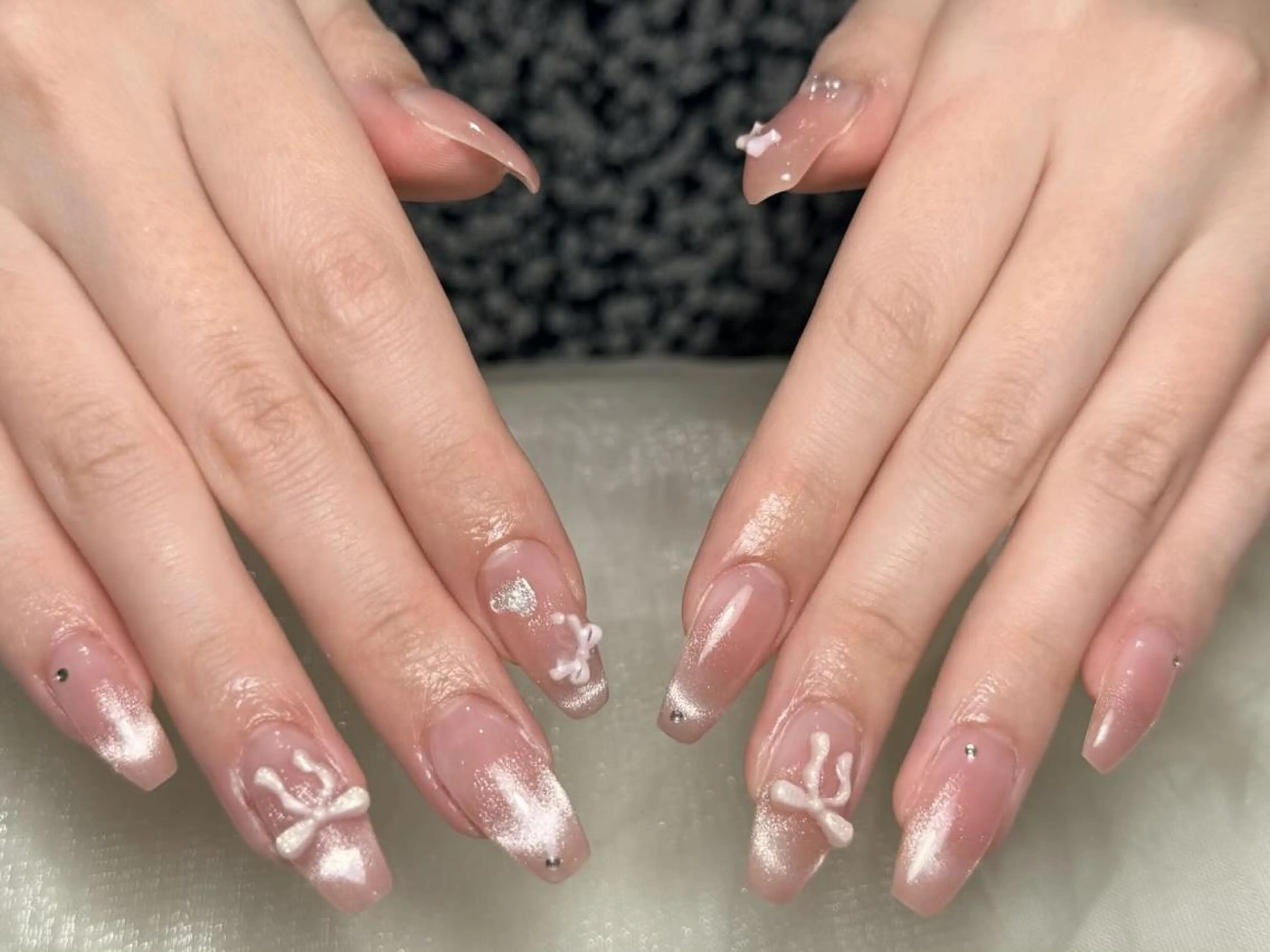 ネイル チークネイル 長さ出し フレンチネイル グラデーション マグネットネイル ハンドネイル ヨウ キョウセンのネイルデザイン