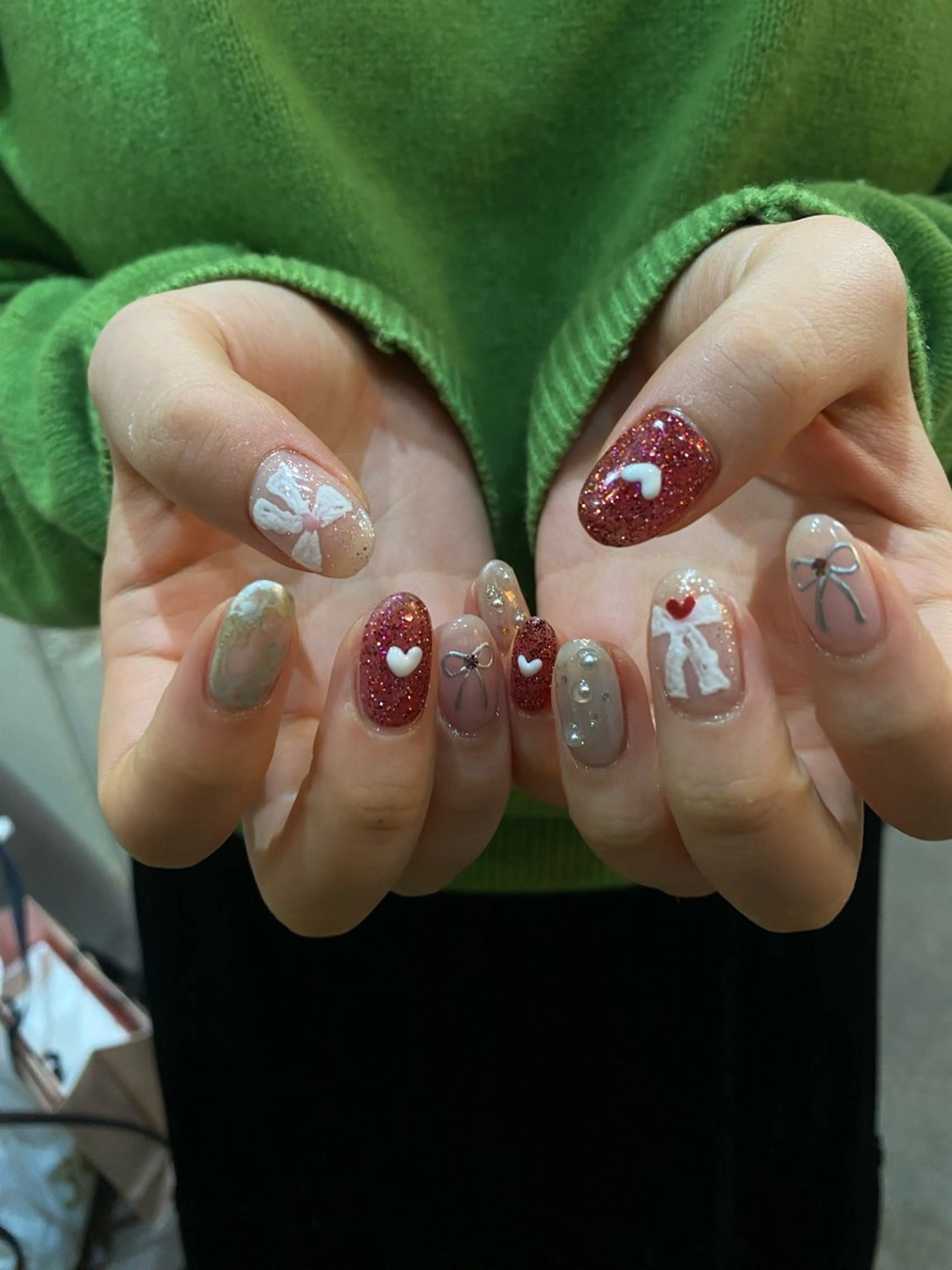 ネイル バレンタイン ハンドネイル nable.所属・栗林 実莉のネイルデザイン