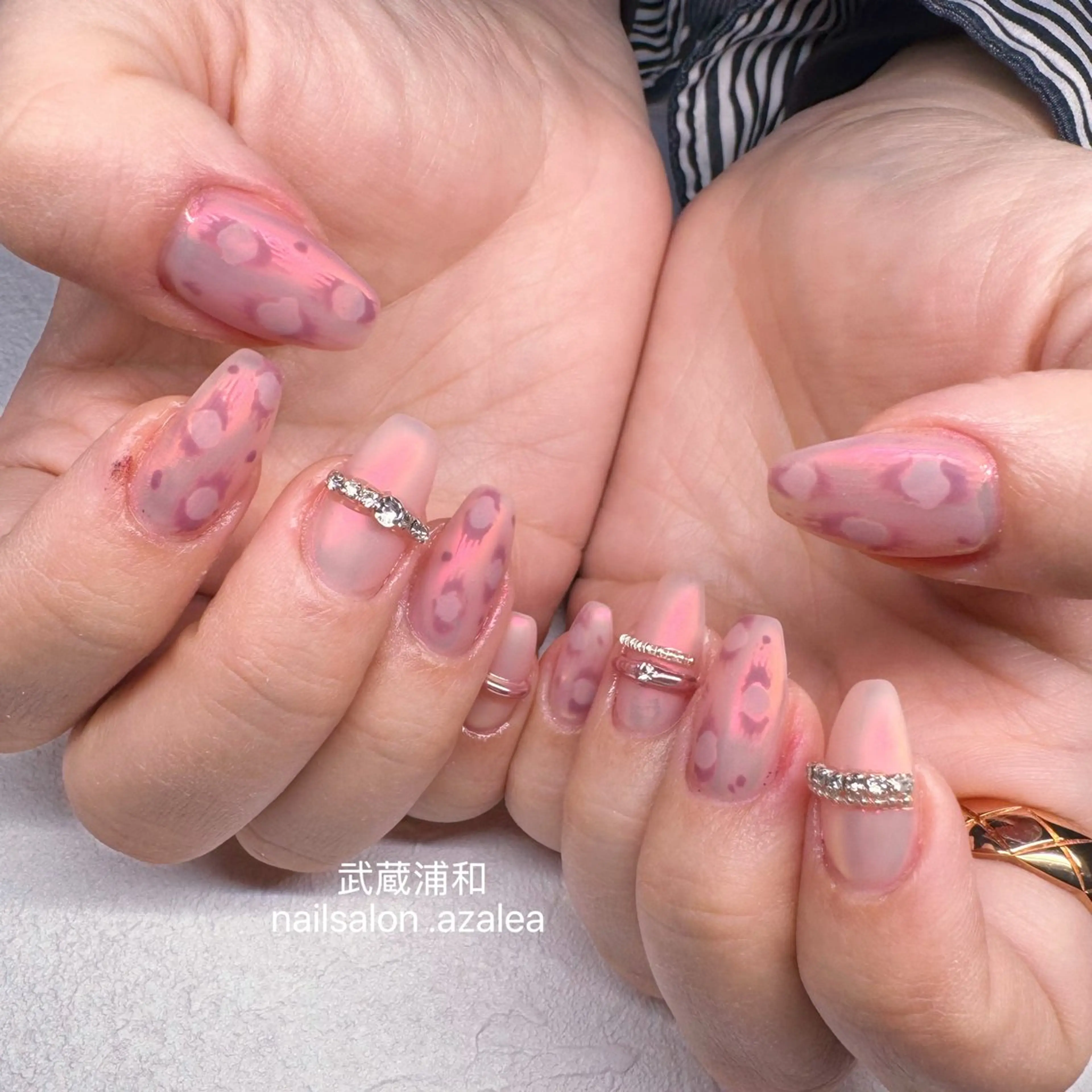 ネイル ハンドネイル R inのネイルデザイン