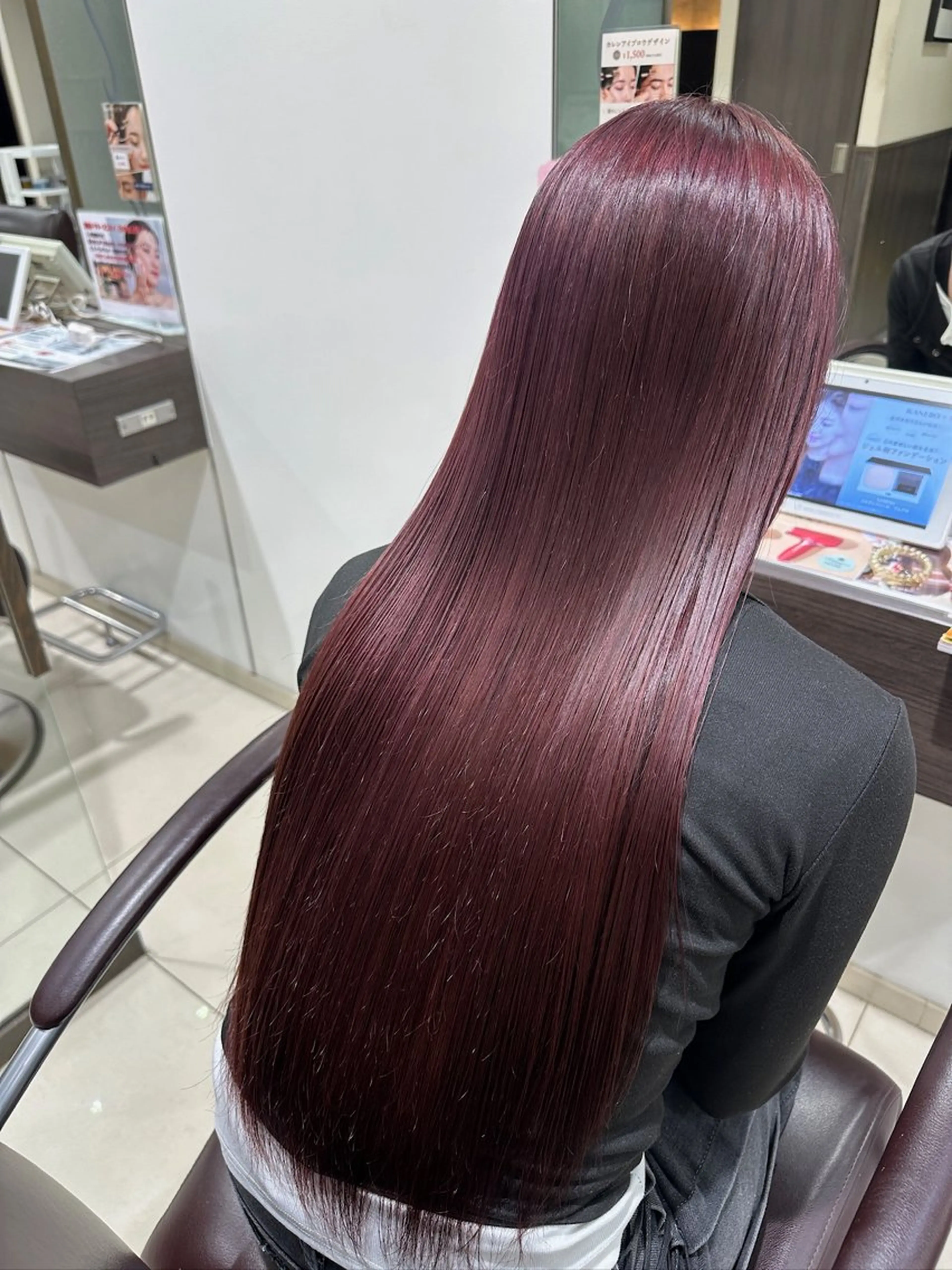 ロング ヘアカラー ヘアセット 川村 百々華のヘアスタイル