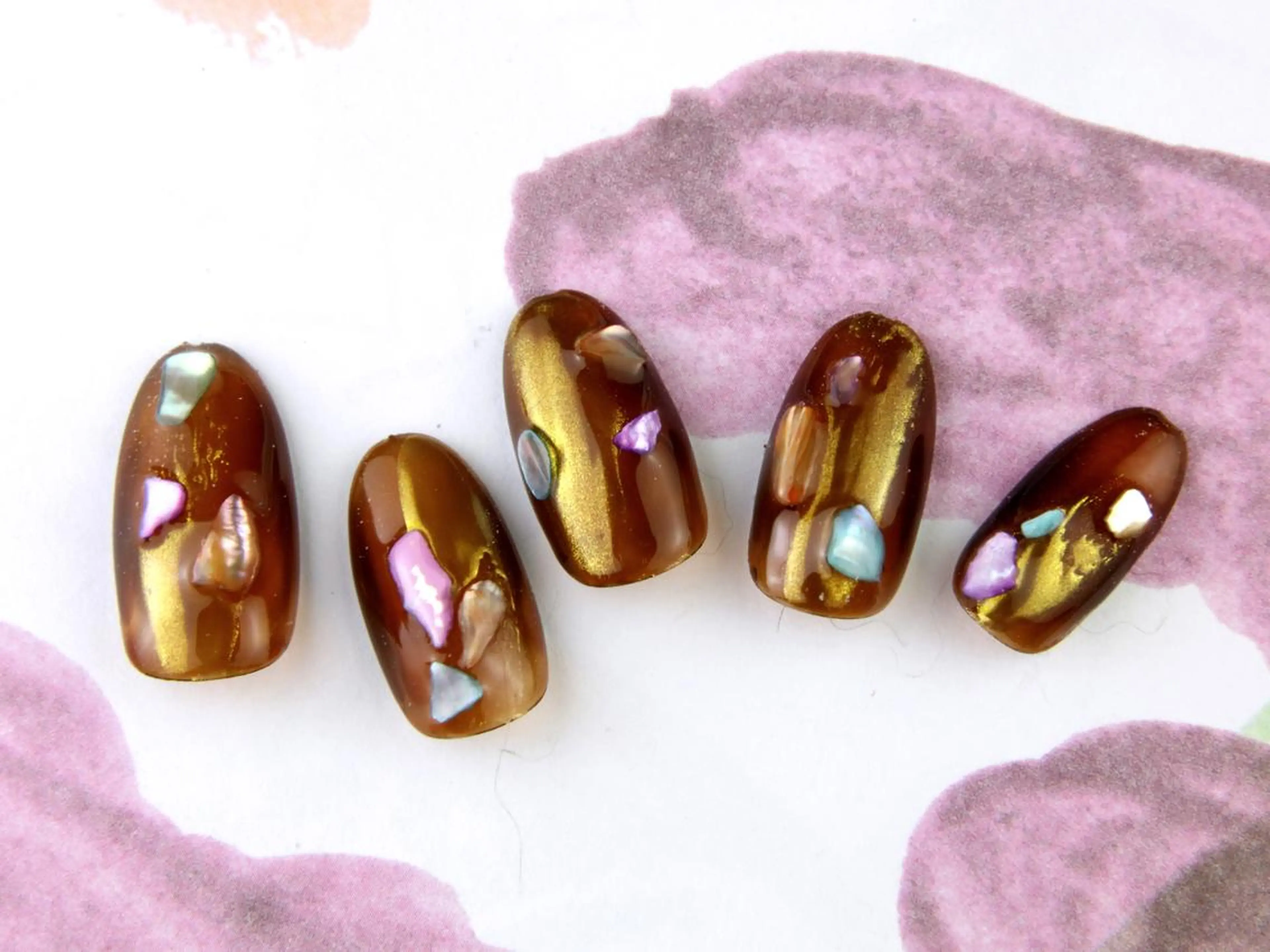 ネイル mano nella manoのネイルデザイン