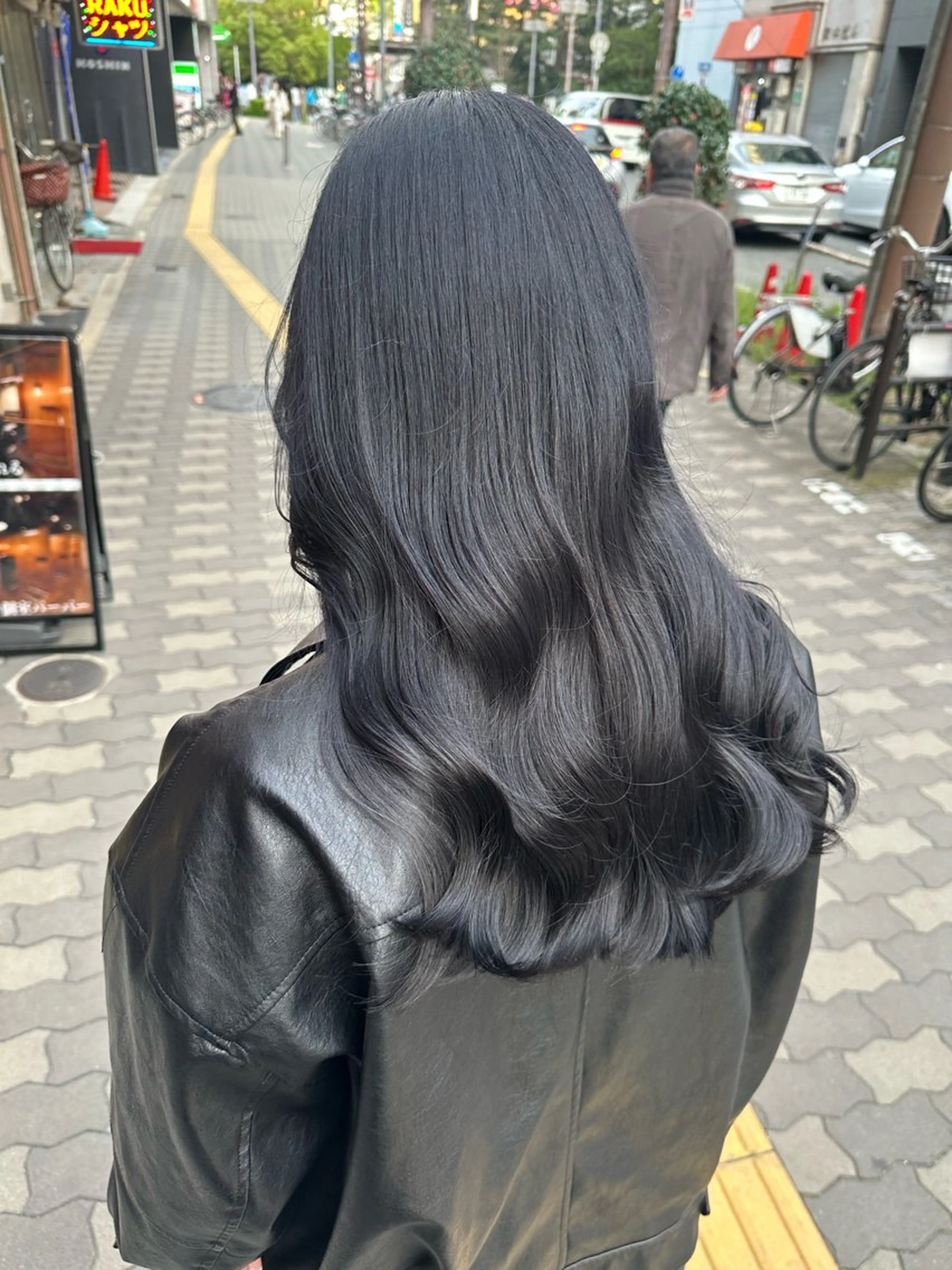 セミロング カラー 黒髪 ブルーカラー ブルーブラック カット ヘアカラー トリートメント 艶髪レイヤー上田 紗也🇰🇷💗のヘアスタイル