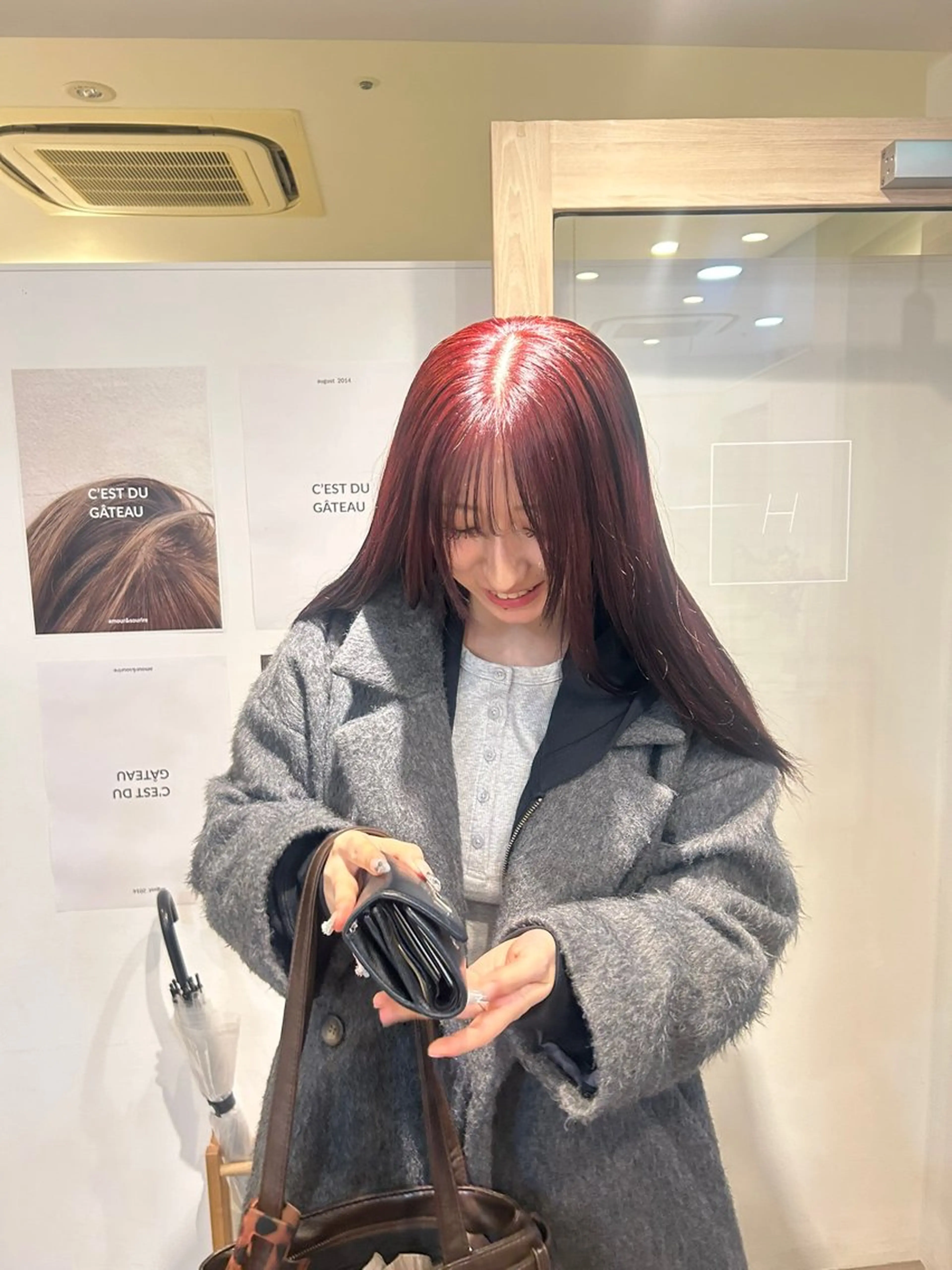 ロング カット ヘアカラー H女性専用サロン梅田所属・伊澤 紗弥のヘアスタイル