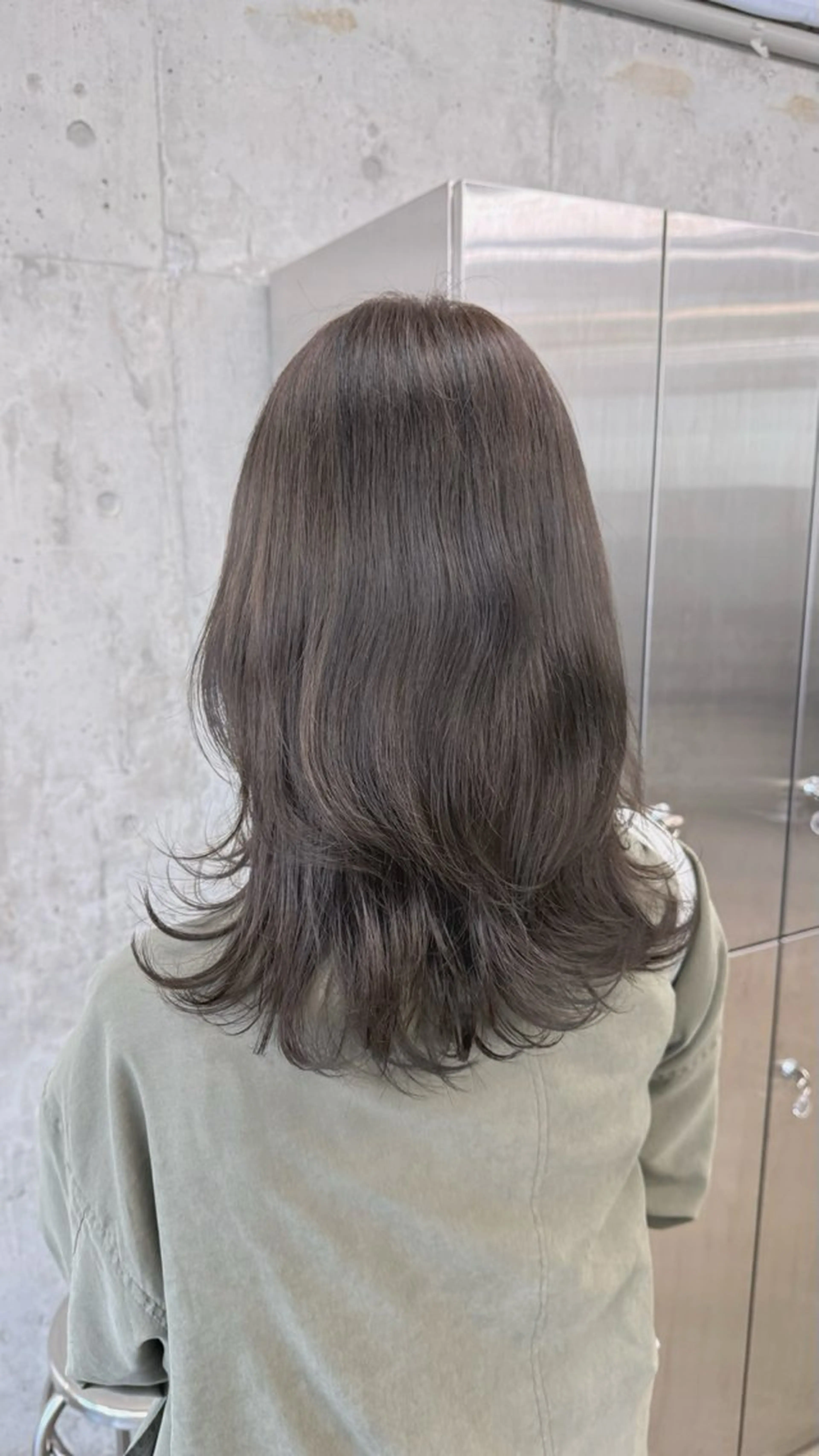 ミディアム カラー グレージュ オレンジ ヘアカラー トリートメント たいき/グレージュ 透明感/髪質改善のヘアスタイル