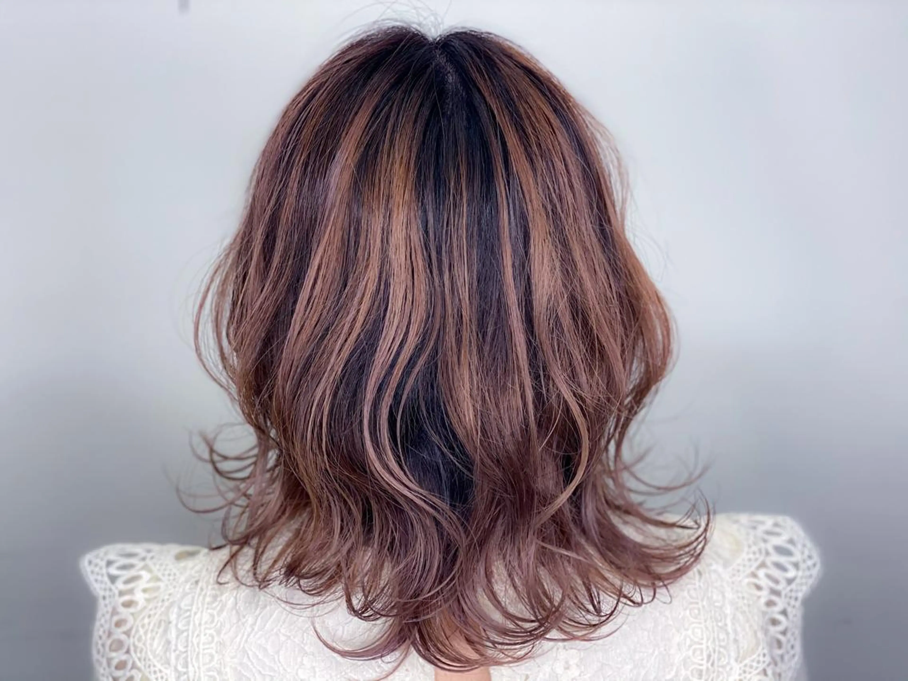 ミディアム カラー Baum Hairのヘアスタイル