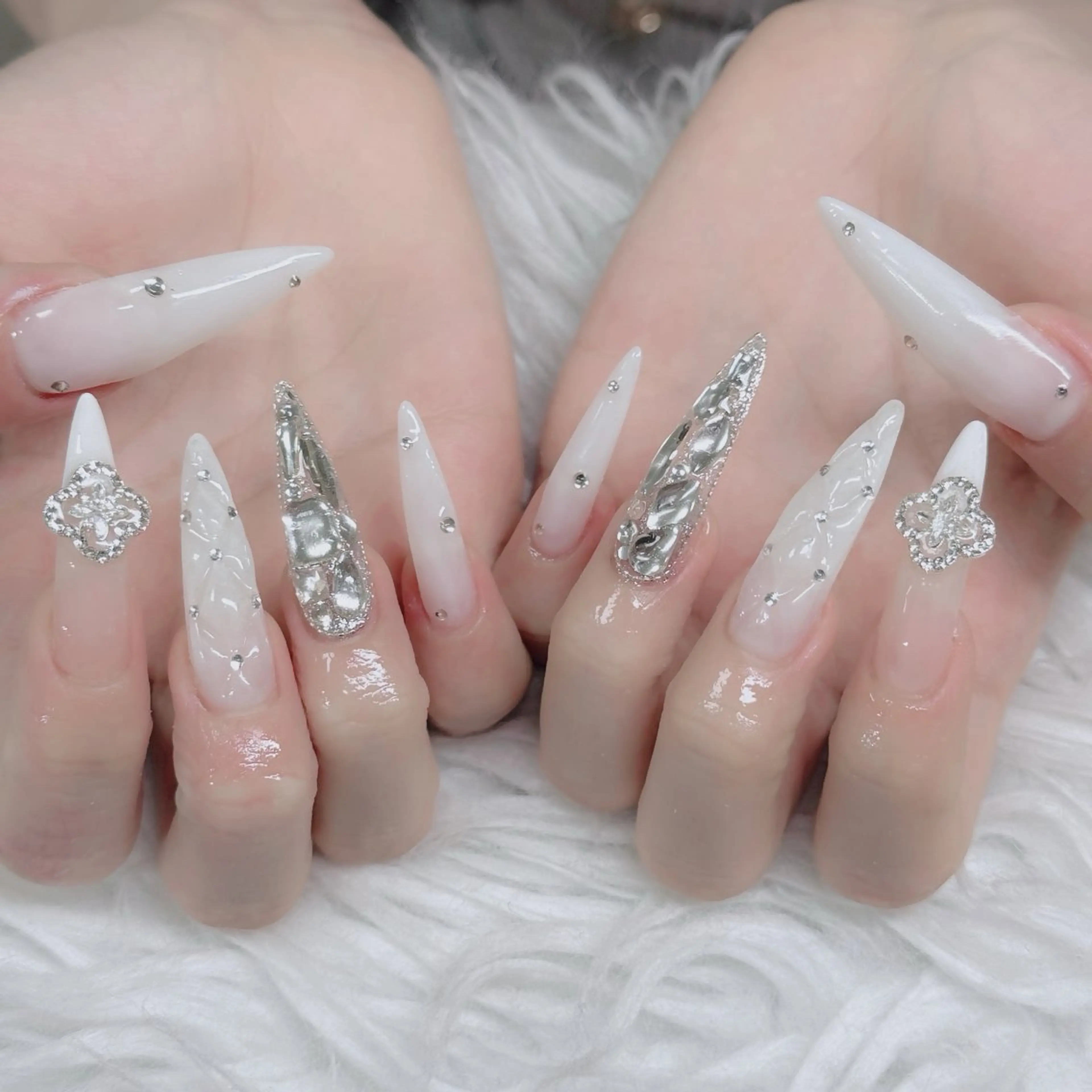 ネイル フットネイル フレンチネイル グラデーション 韓国ネイル ロングネイル ハンドネイル Hani Nail Salonのネイルデザイン