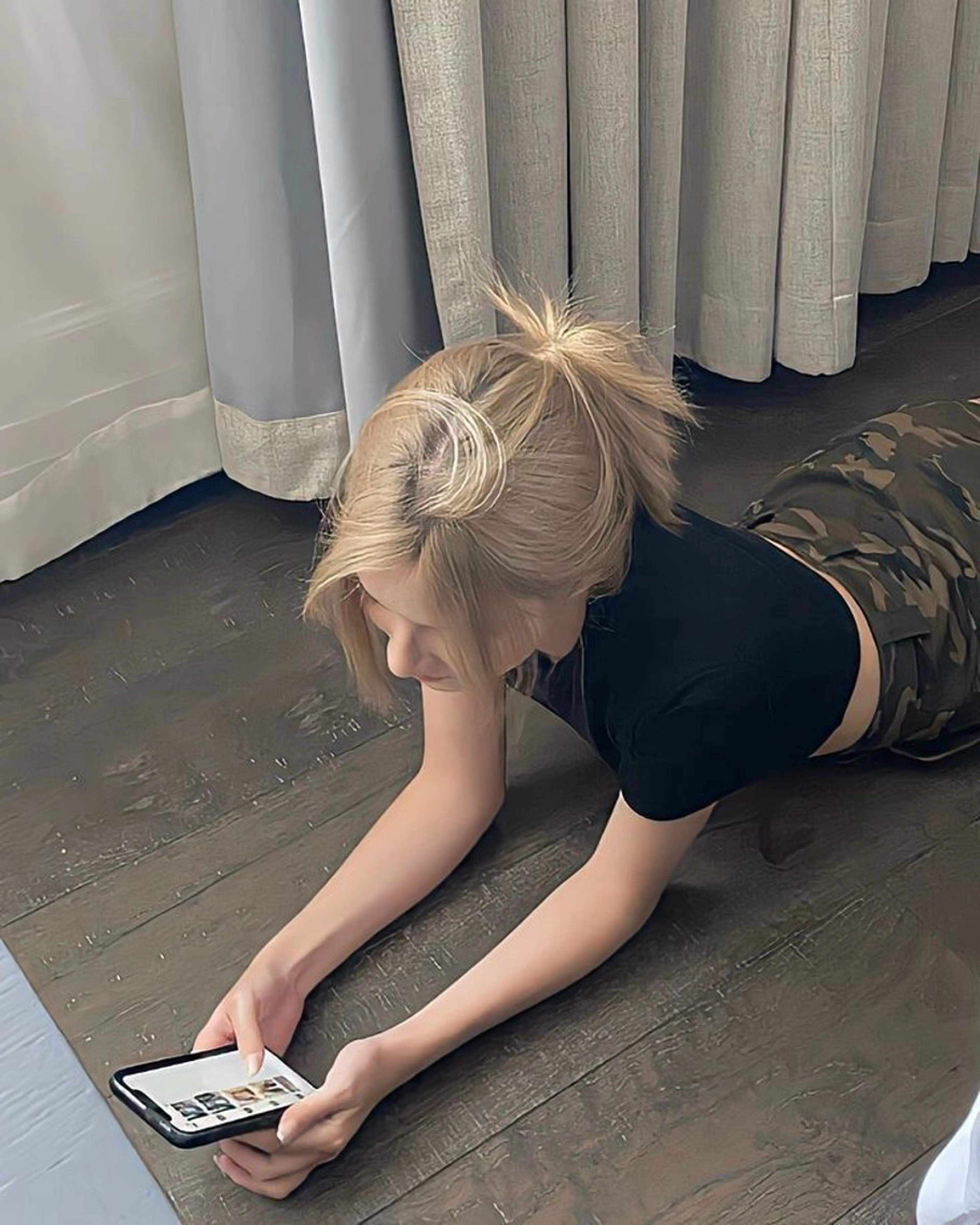 ロング カラー ブリーチ/ハイトーン /レイヤーのヘアスタイル