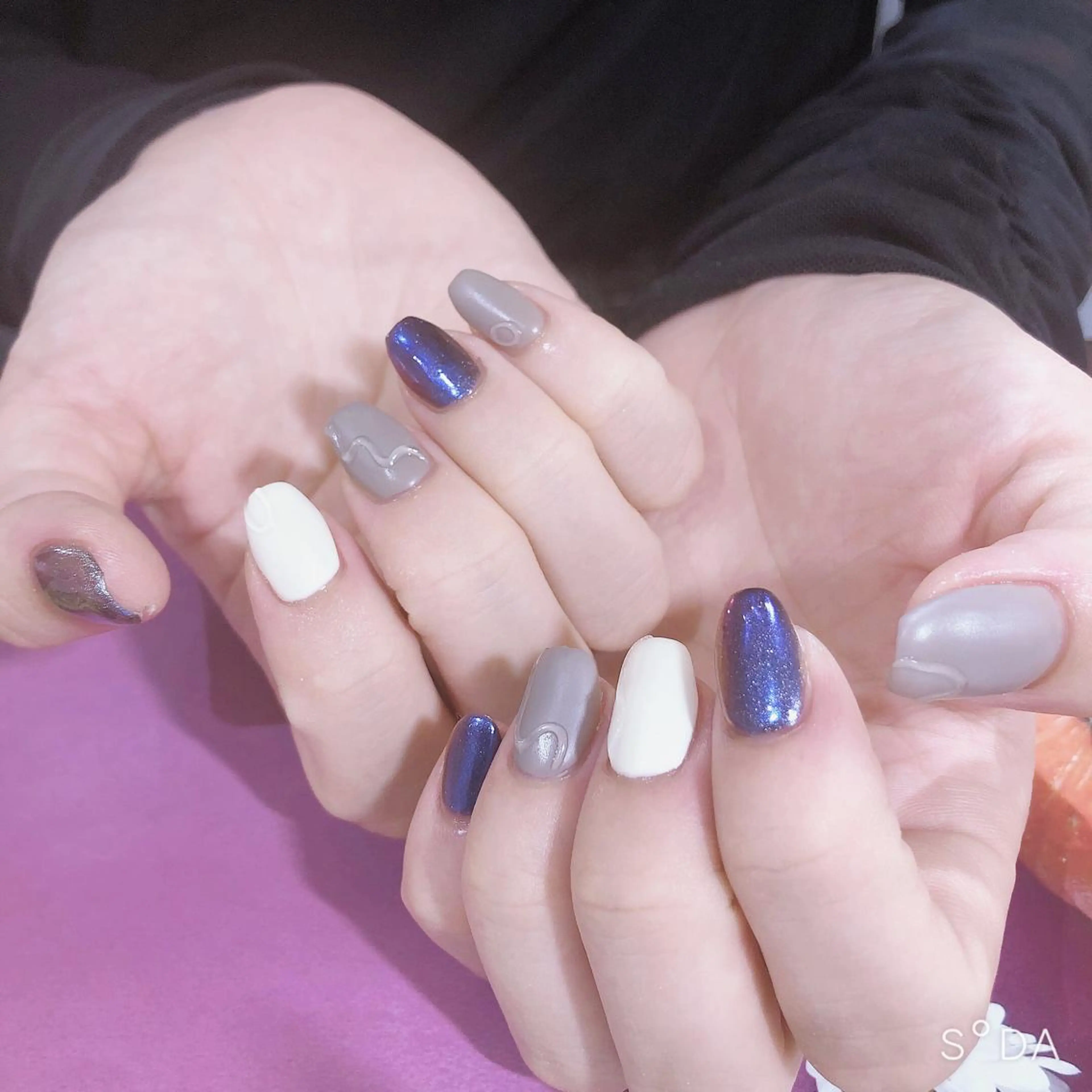 ネイル ニュアンスネイル ハンドネイル 吉野✨ ネイルデザイナー✨のネイルデザイン