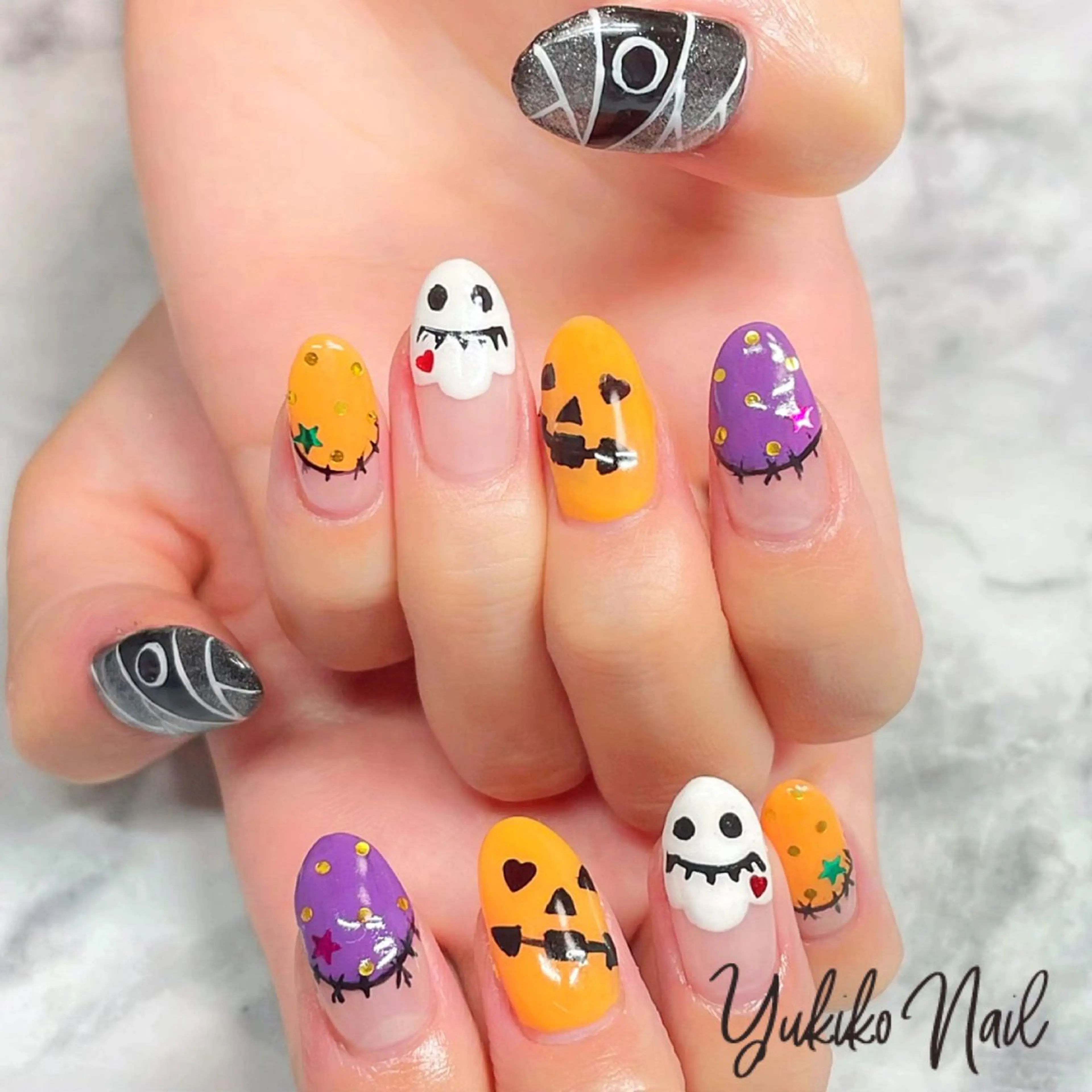 ネイル ハロウィン キラキラネイル マグネットネイル ユキコ ネイルのネイルデザイン