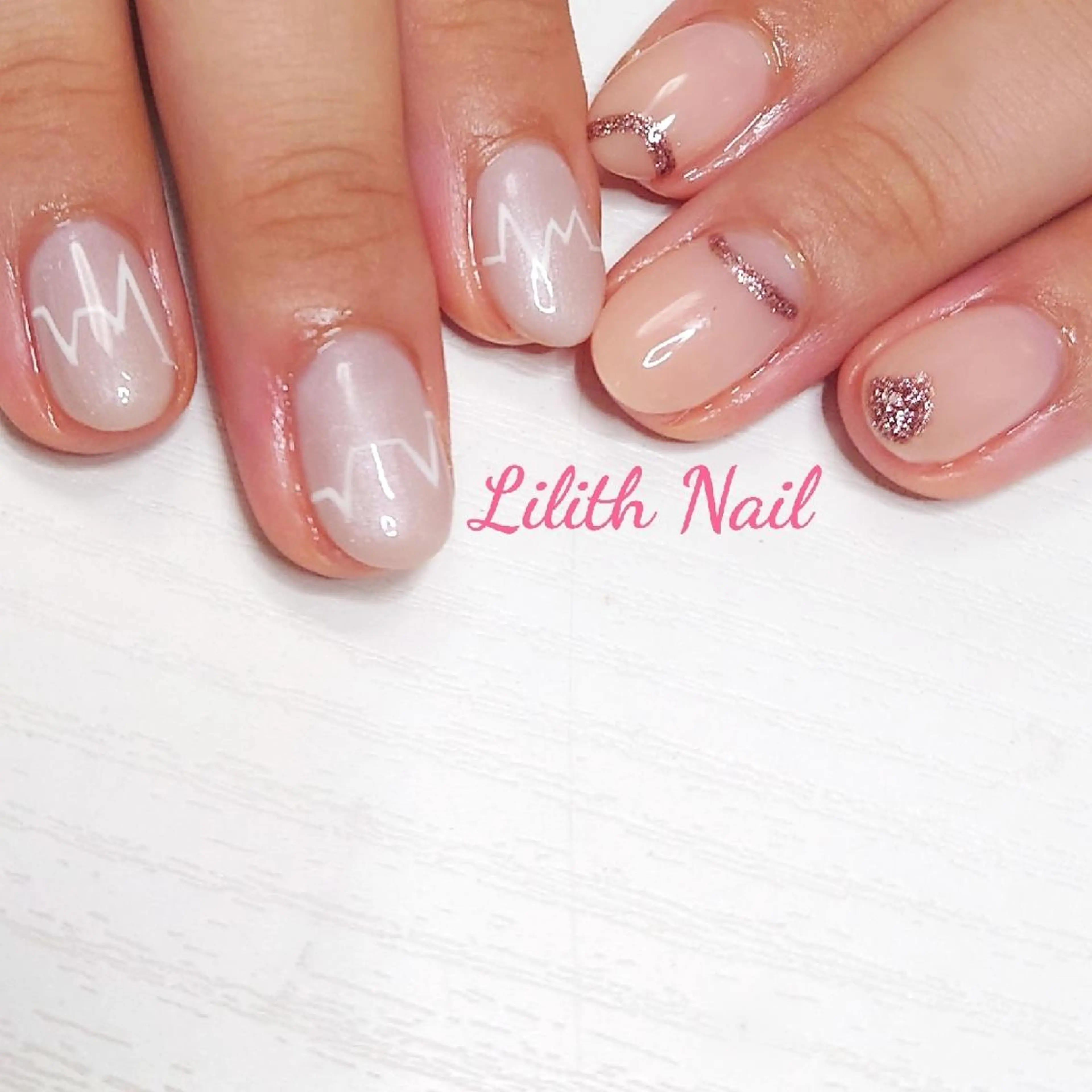ネイル オフィスネイル ピンク ショートネイル シンプルネイル ハンドネイル Lilith Nailのネイルデザイン