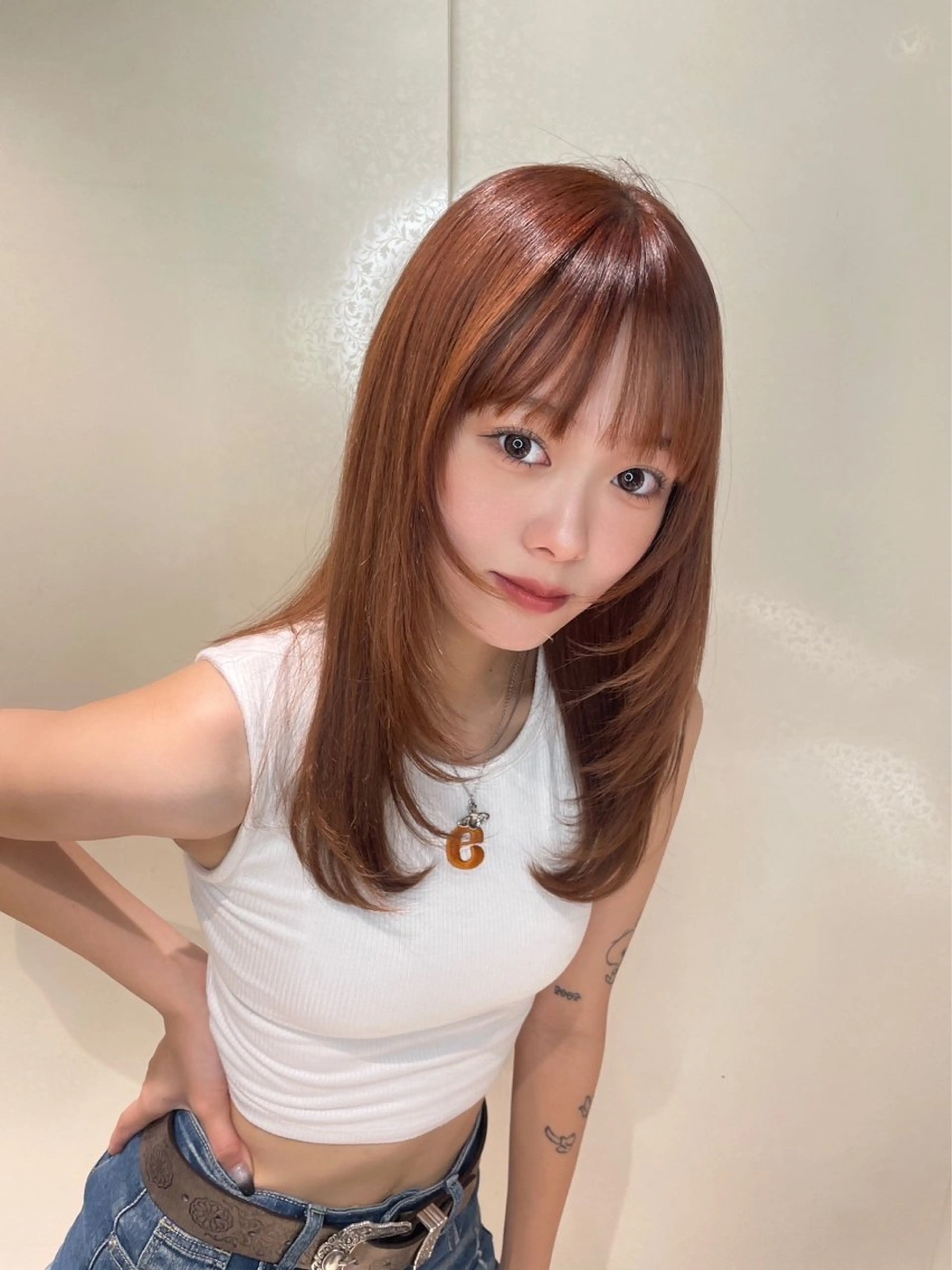 セミロング 🩶ブリーチ/ レイヤー🩶フミカのヘアスタイル