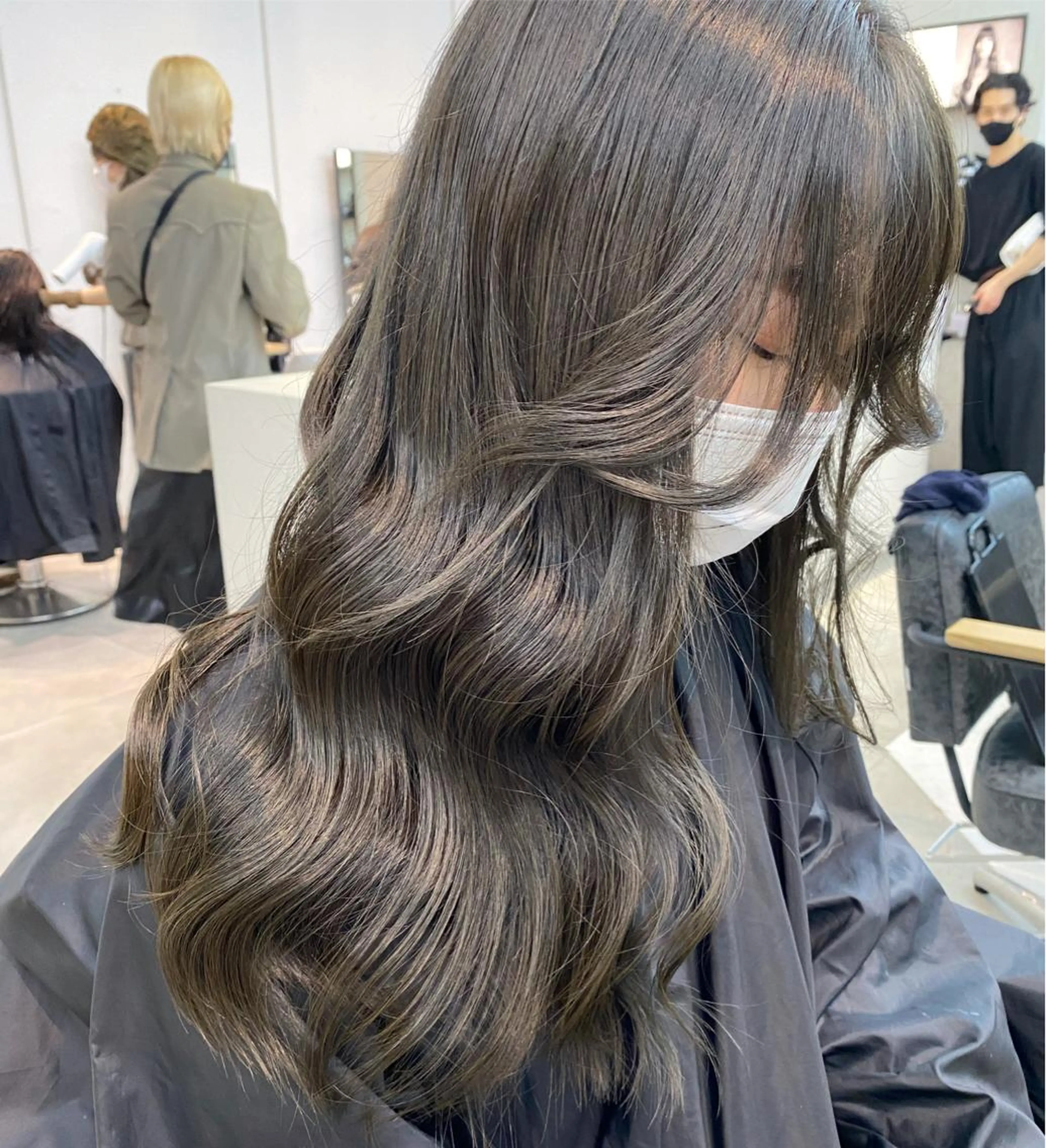 カラー ヘアカラー トリートメント 【似合わせ提案】鈴木 舞のネイルデザイン