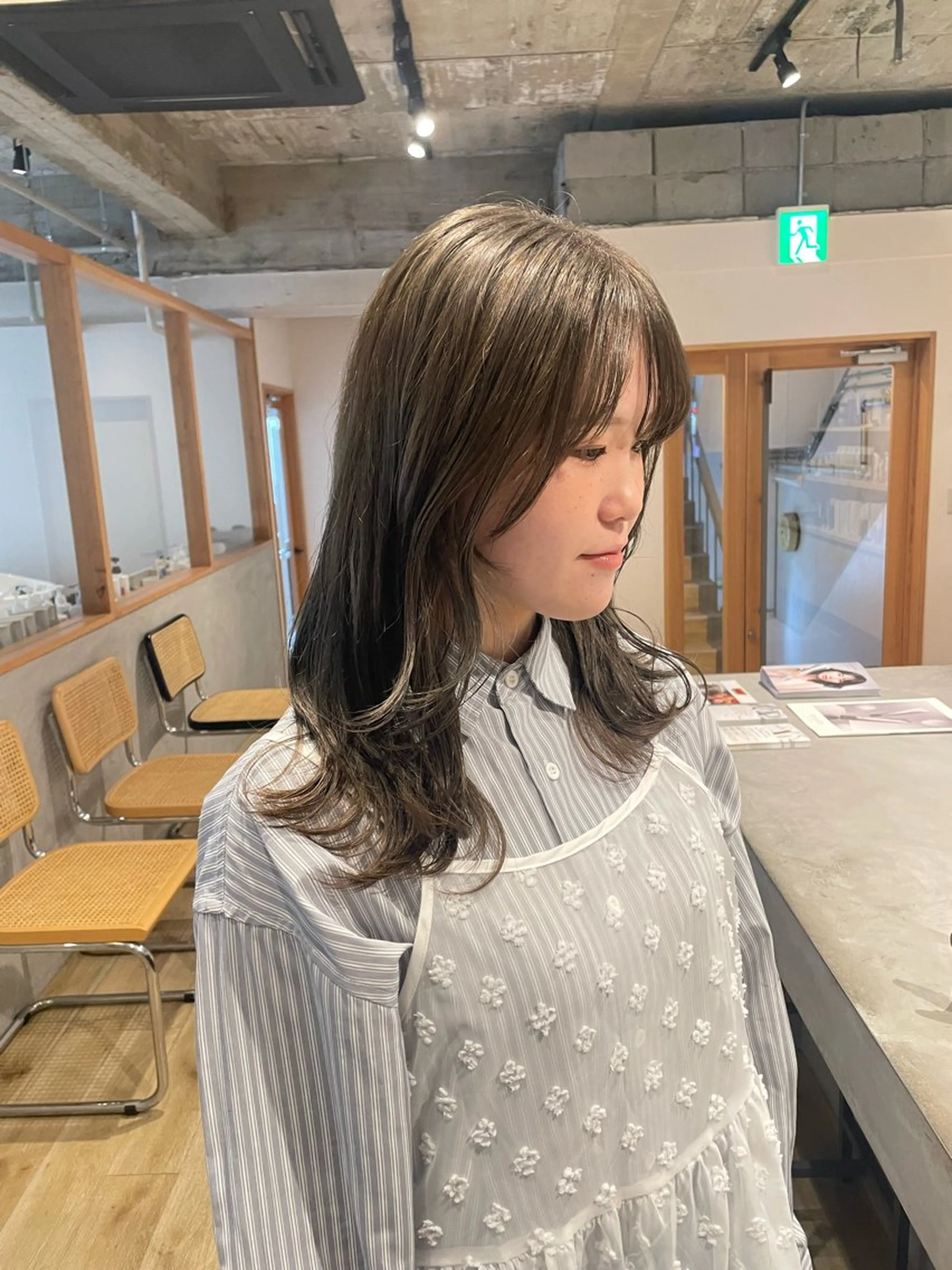 カラー ベージュカラー オリーブベージュ まとい  ︎︎のヘアスタイル