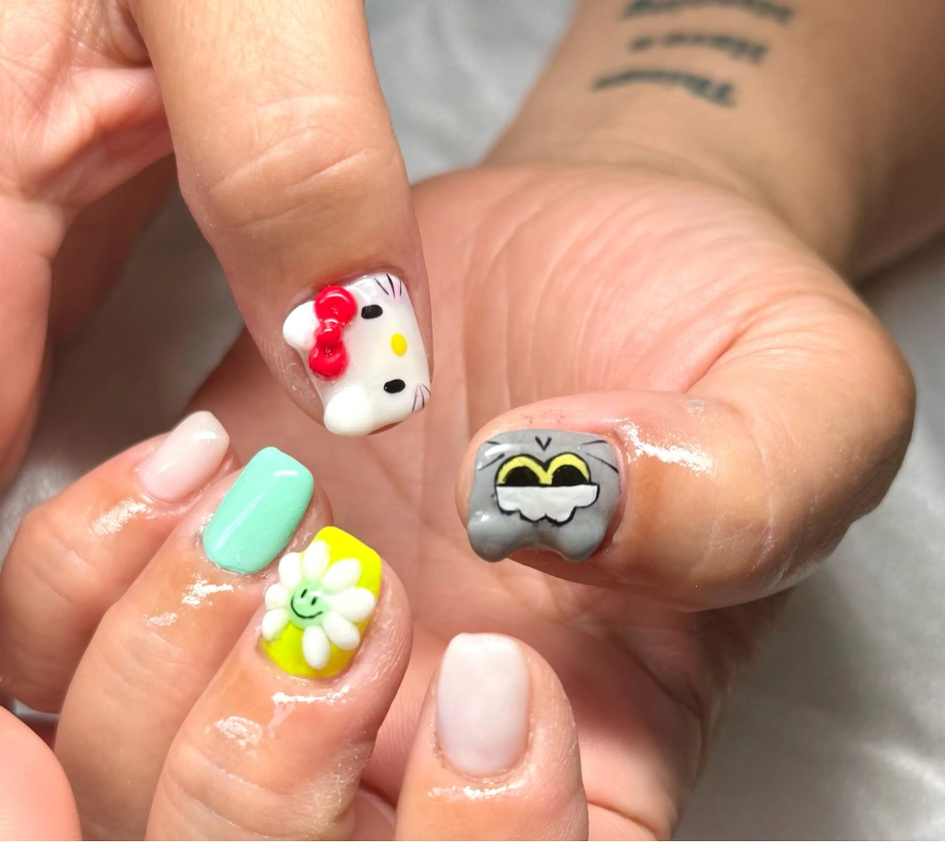 ネイル -yuu-所属・Lino ﾟのネイルデザイン