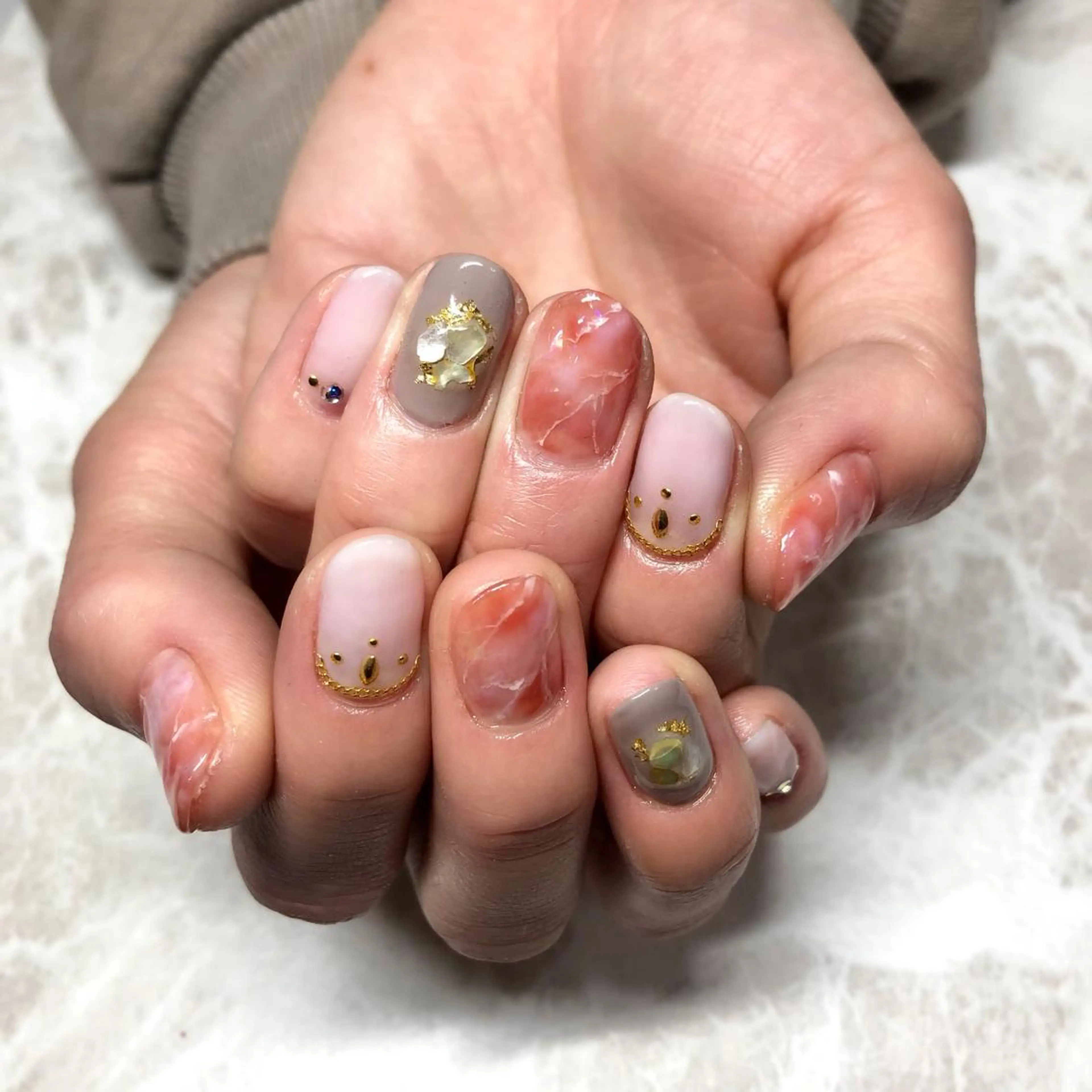 ネイル ニュアンスネイル luana nailのネイルデザイン