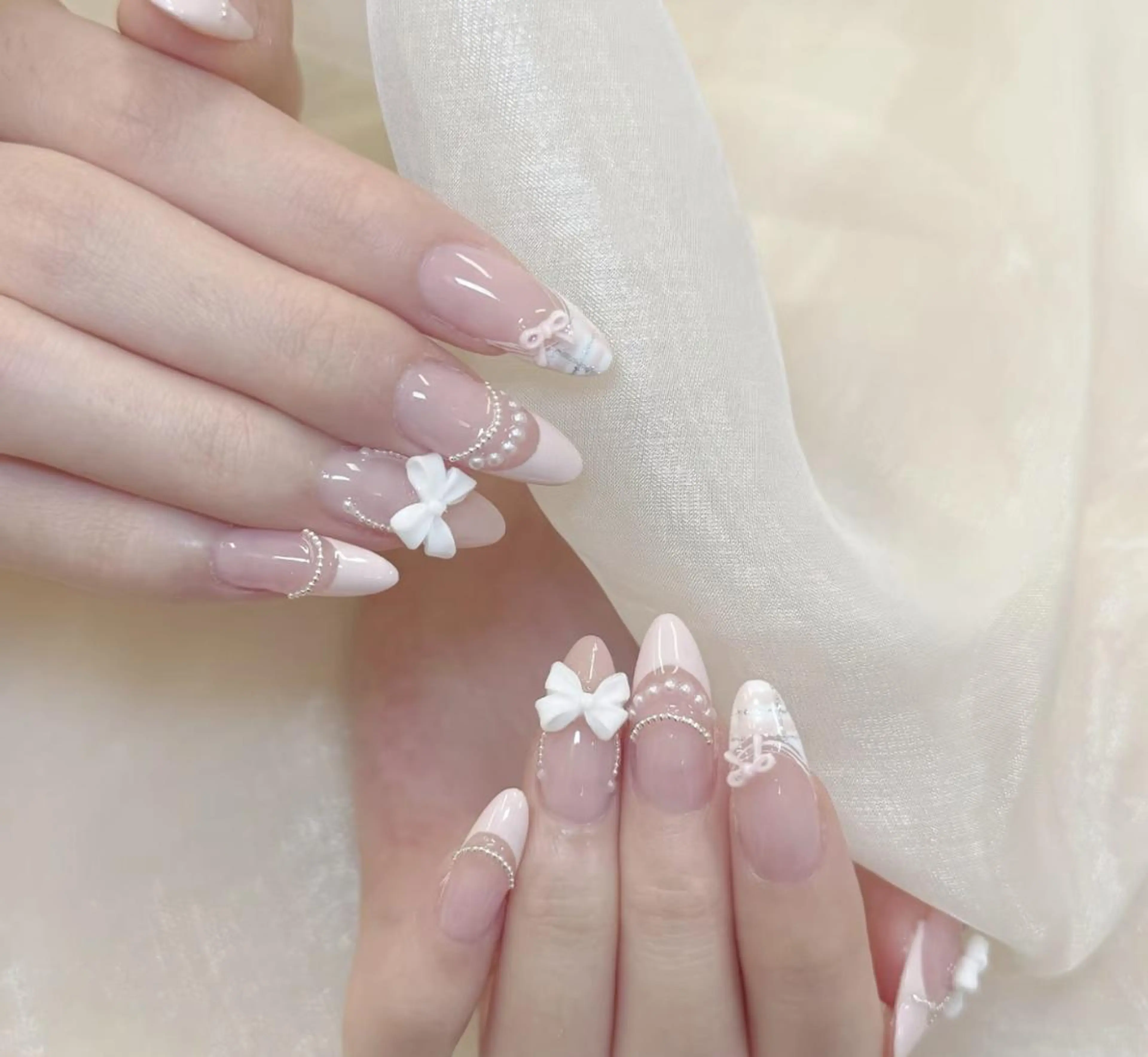 ネイル ハンドネイル 🎀 Ayaka_nailのネイルデザイン