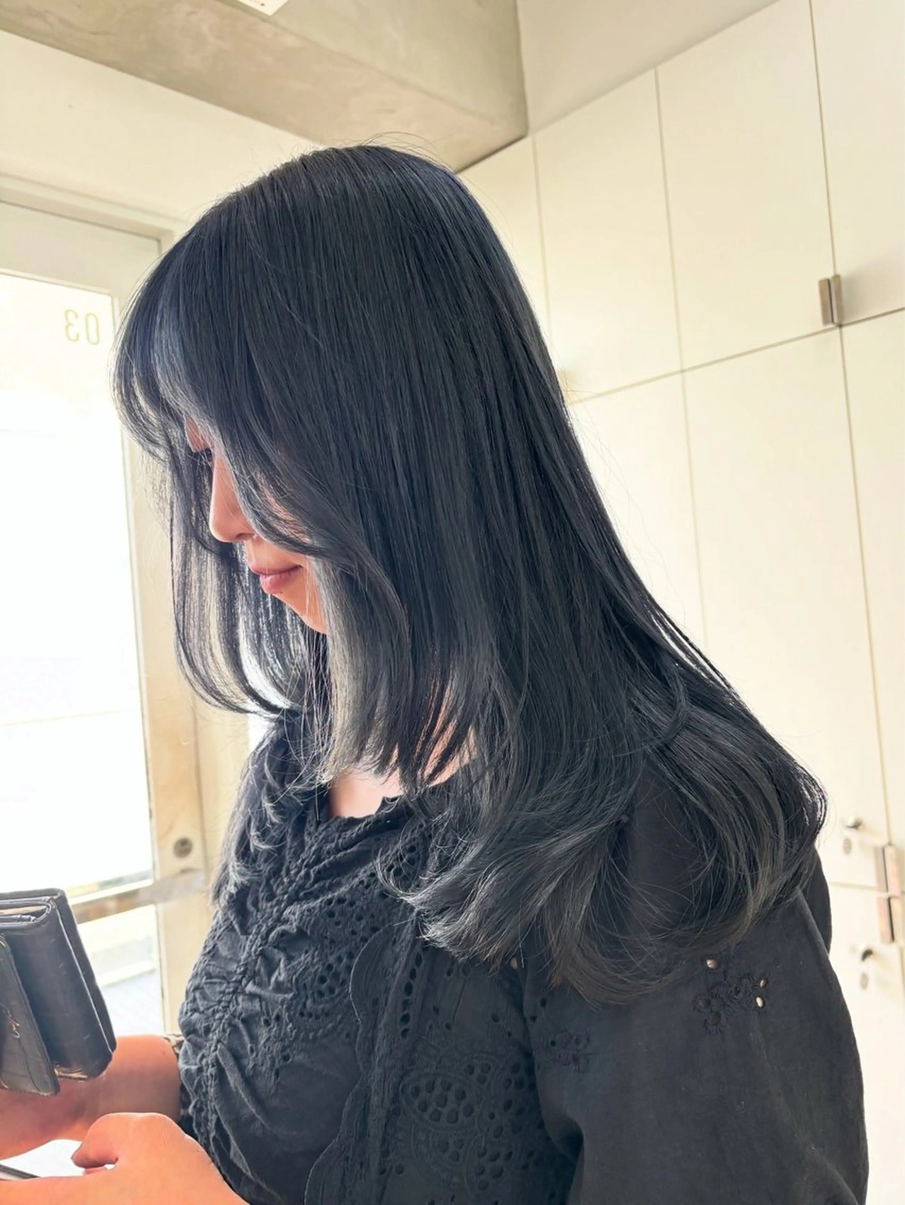 セミロング カラー ヘアアレンジ ブリーチ ブルーカラー ケアブリーチ ネイビーカラー ヘアカラー トリートメント ヘアセット 🫧柔色/トレンド カラー/川辺晴加のヘアスタイル