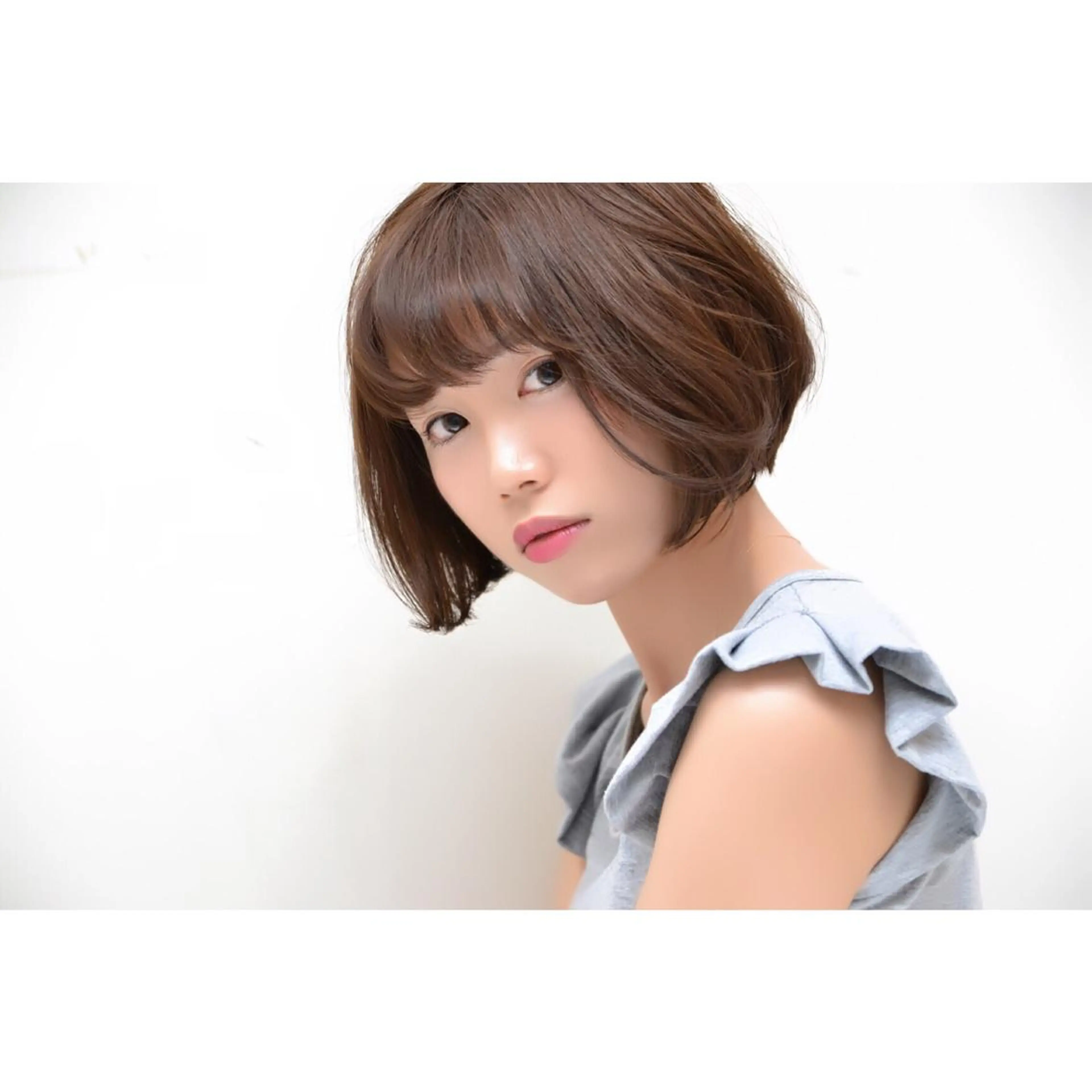 ショート ミディアム セミロング ロング カラー ブルーカラー ブルーグレー ブルーグレージュ 透明感カラー グレージュ カット 江上拓郎/ショート /酸性ストレートのヘアスタイル