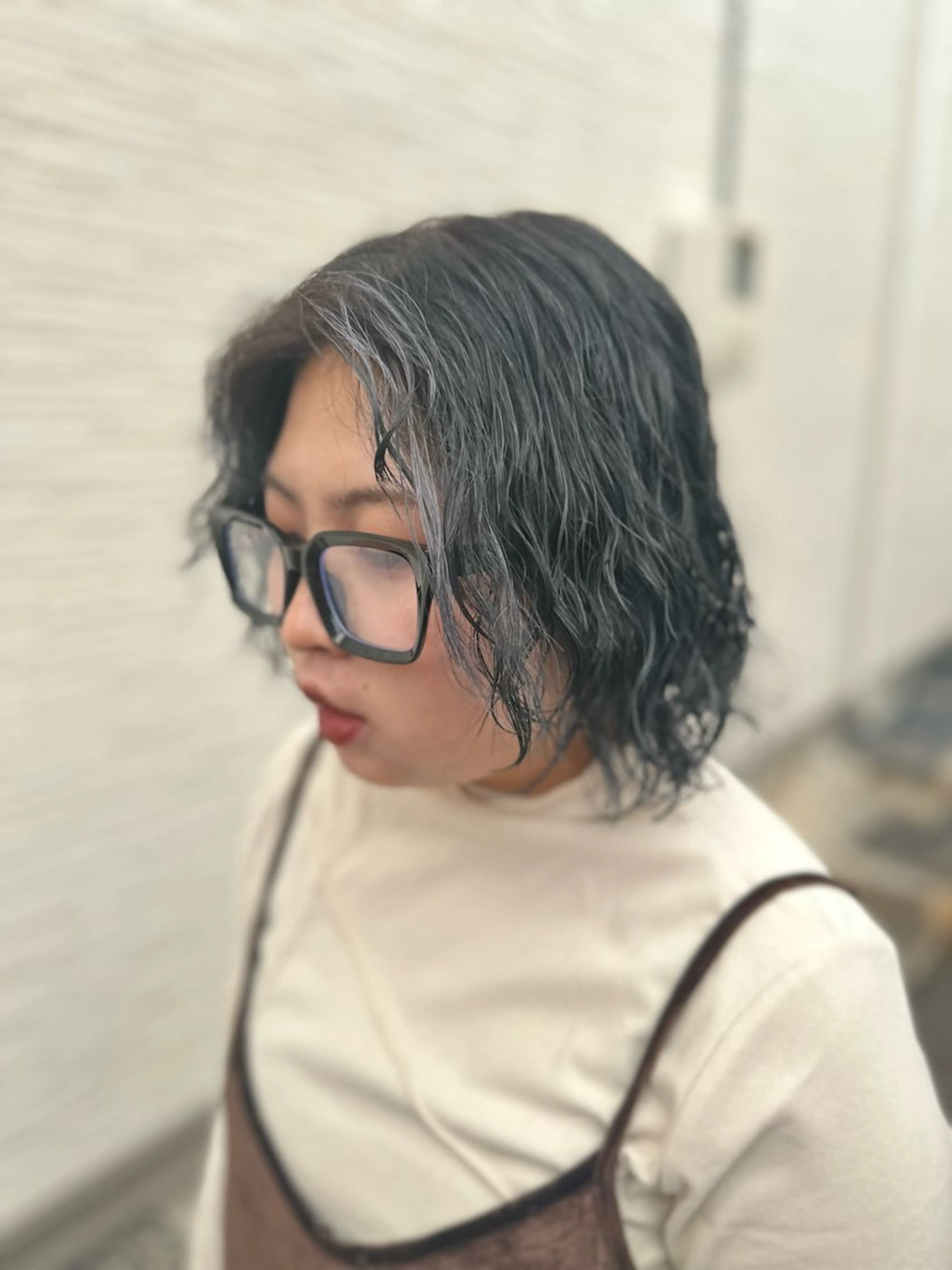 ミディアム カラー パーマ ミストバング ブリーチ フェイスフレーミング Flor 上大岡 🌱山本一葉🌱のヘアスタイル