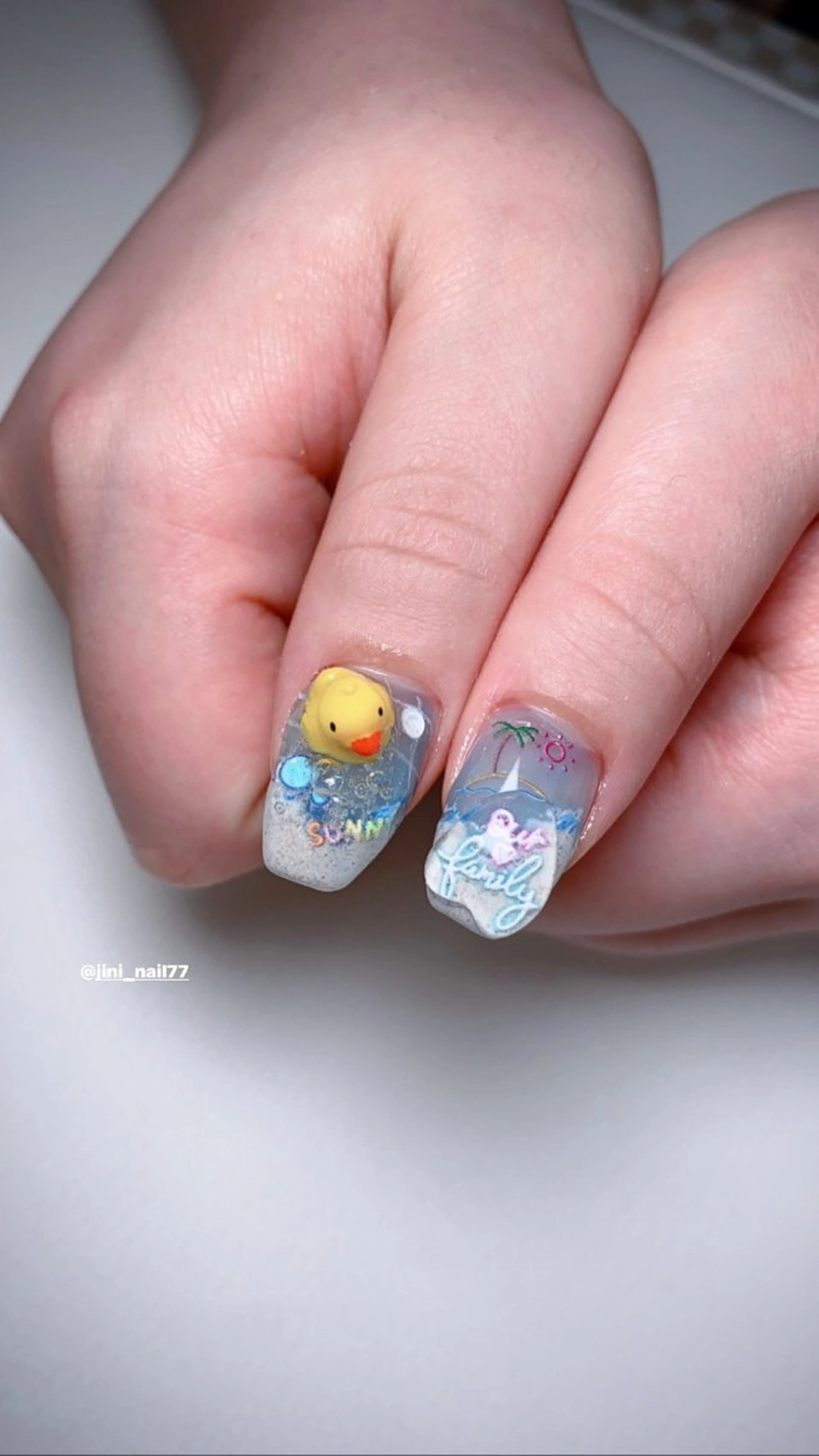 ネイル JINI NAIL所属・ジニ ネイルのネイルデザイン