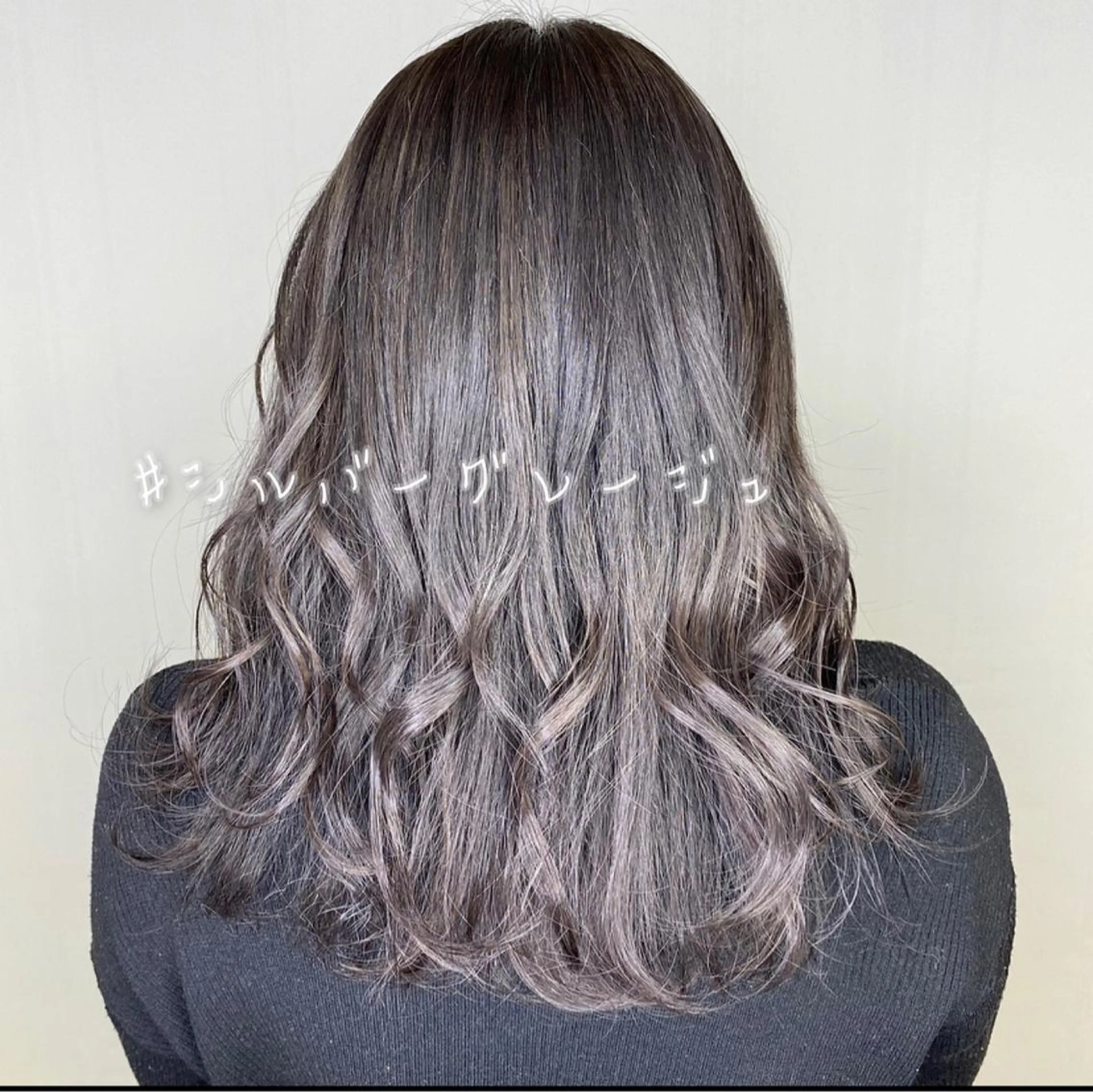 ミディアム カラー ヘアアレンジ ヘアカラー トリートメント 川上 麻梨阿のヘアスタイル