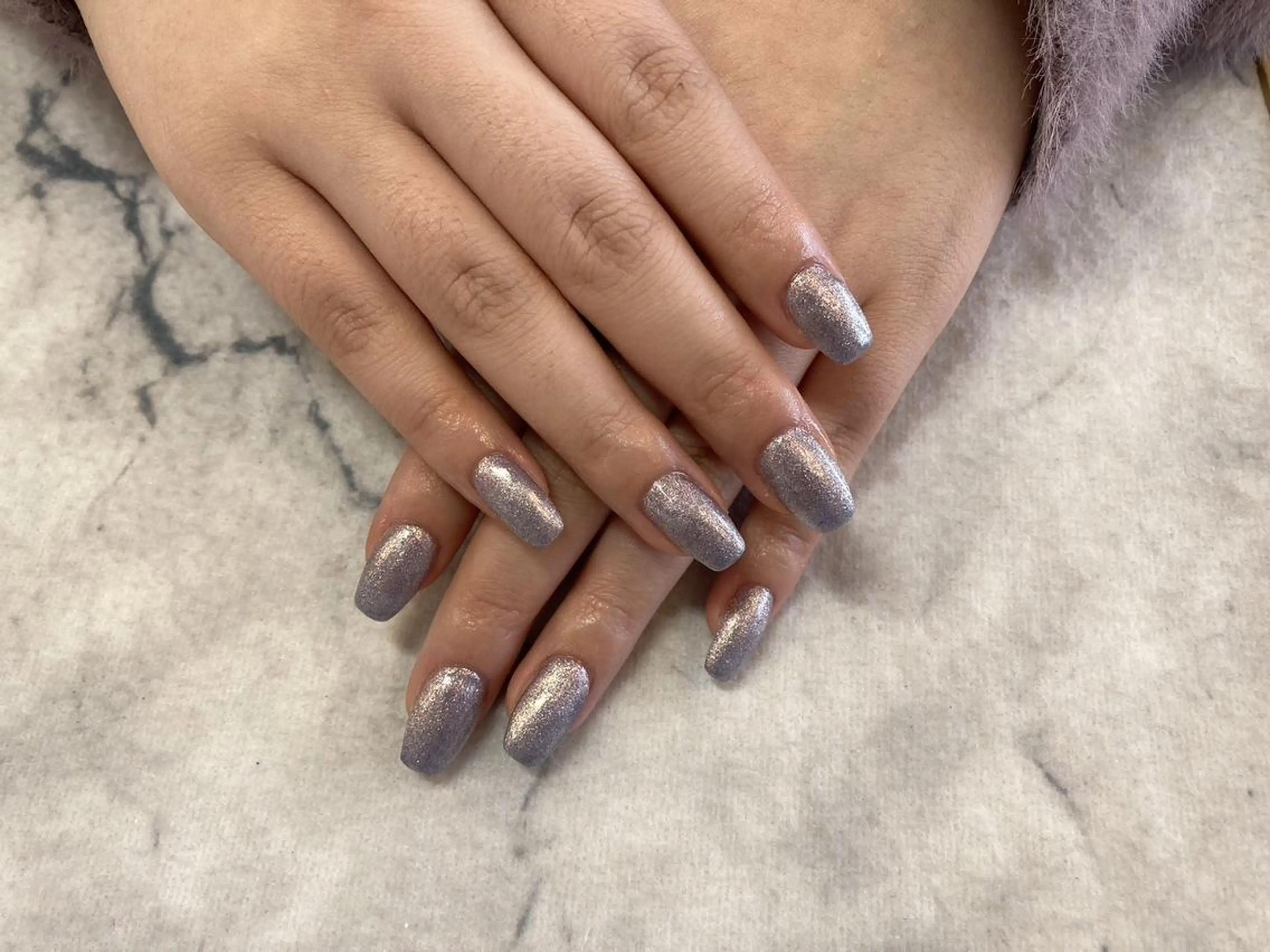 ネイル ネイルリボン 受付スタッフのネイルデザイン