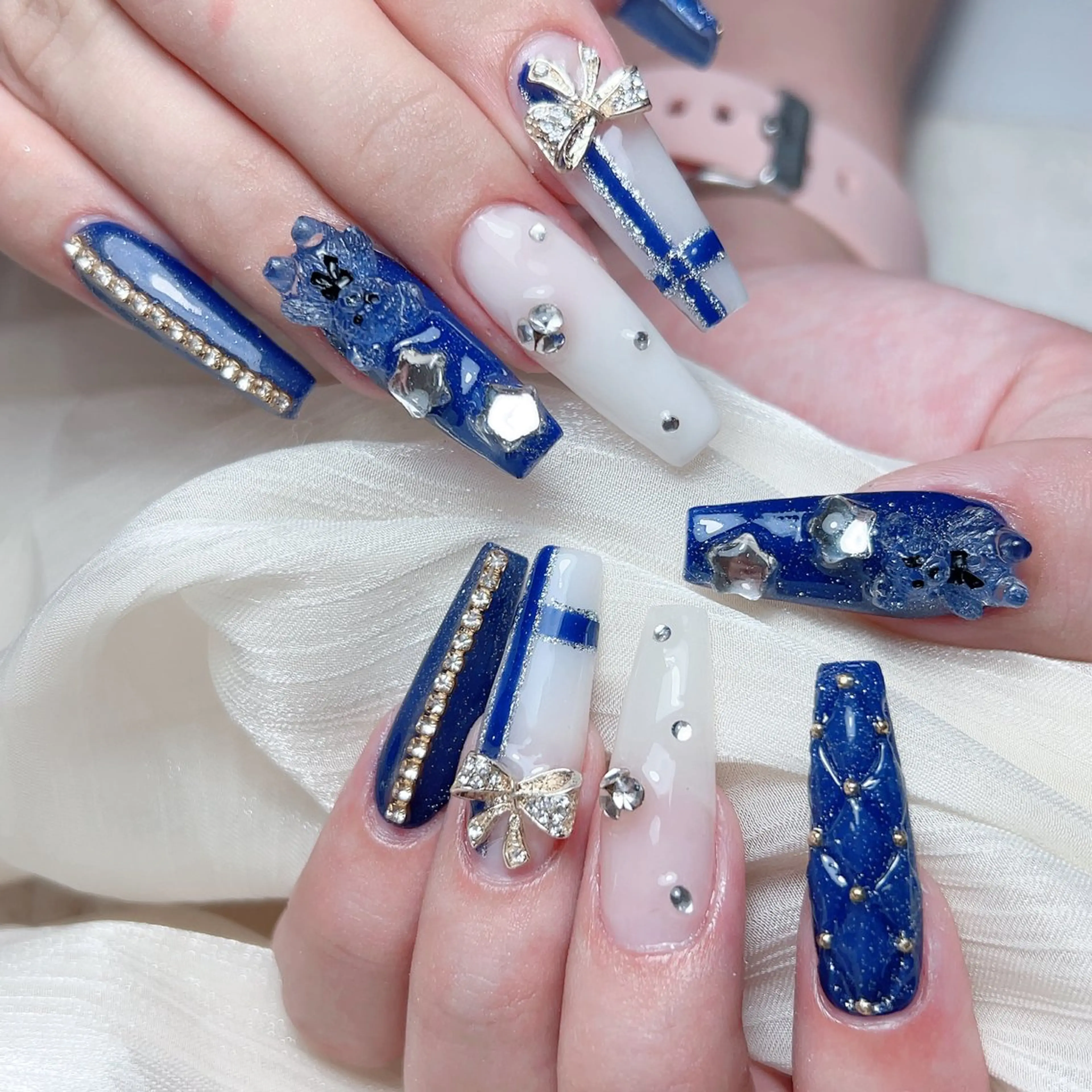 ネイル M🌷nail 長さだし専門店のネイルデザイン