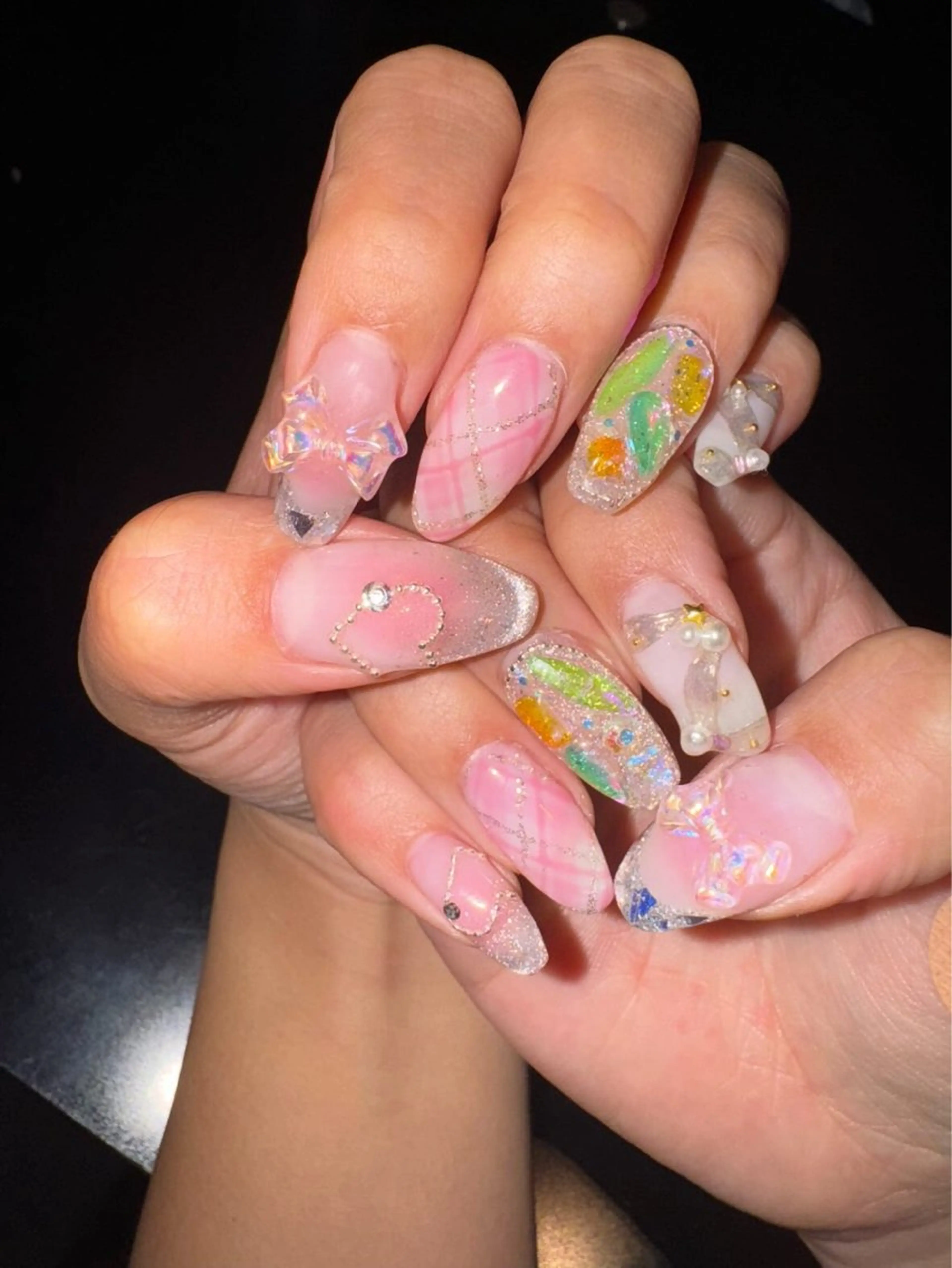 ネイル ハンドネイル コルン 髙﨑のネイルデザイン