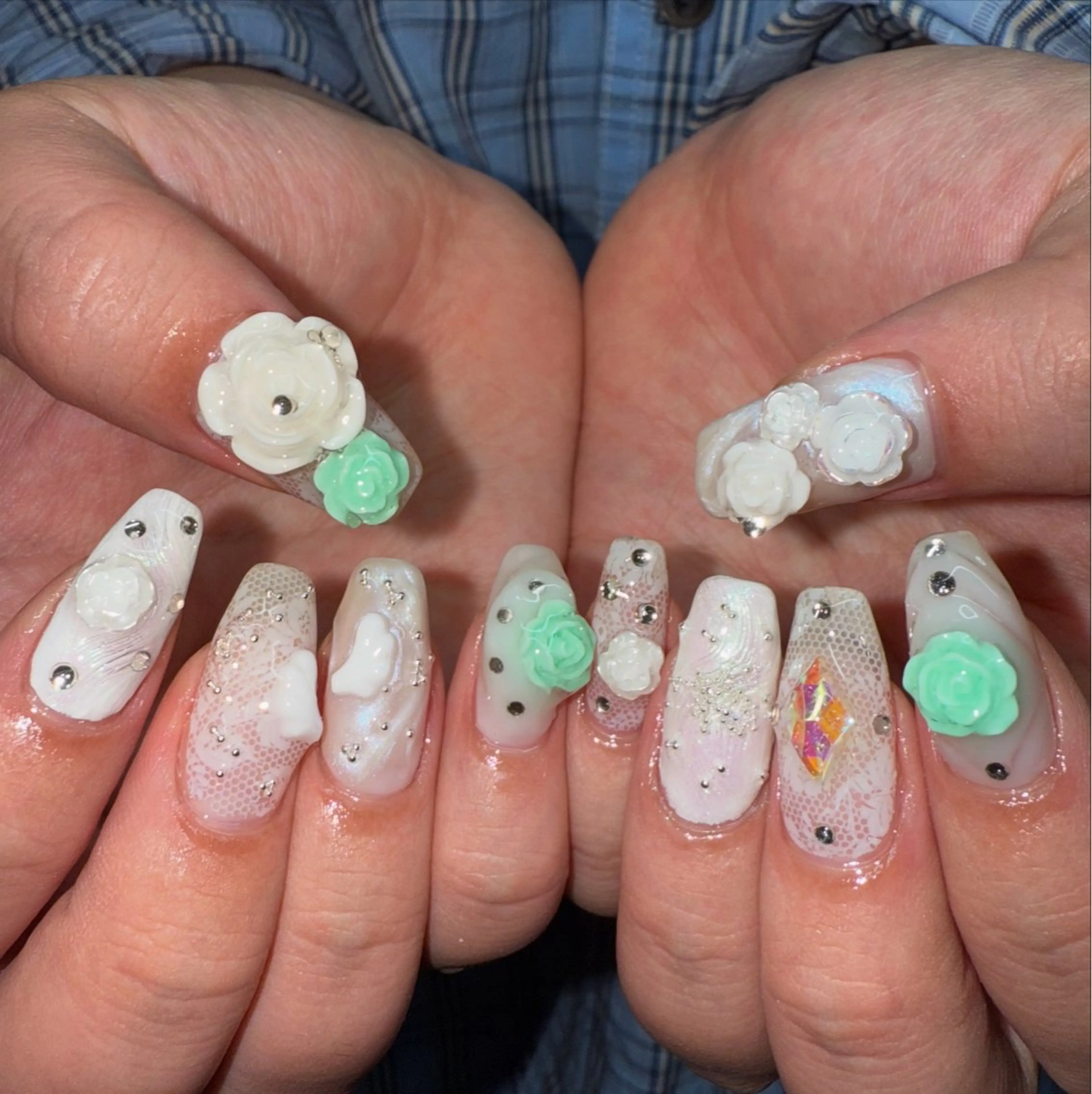 ネイル シンプルネイル ブライダルネイル ホワイト ハンドネイル posa nail モエミのネイルデザイン