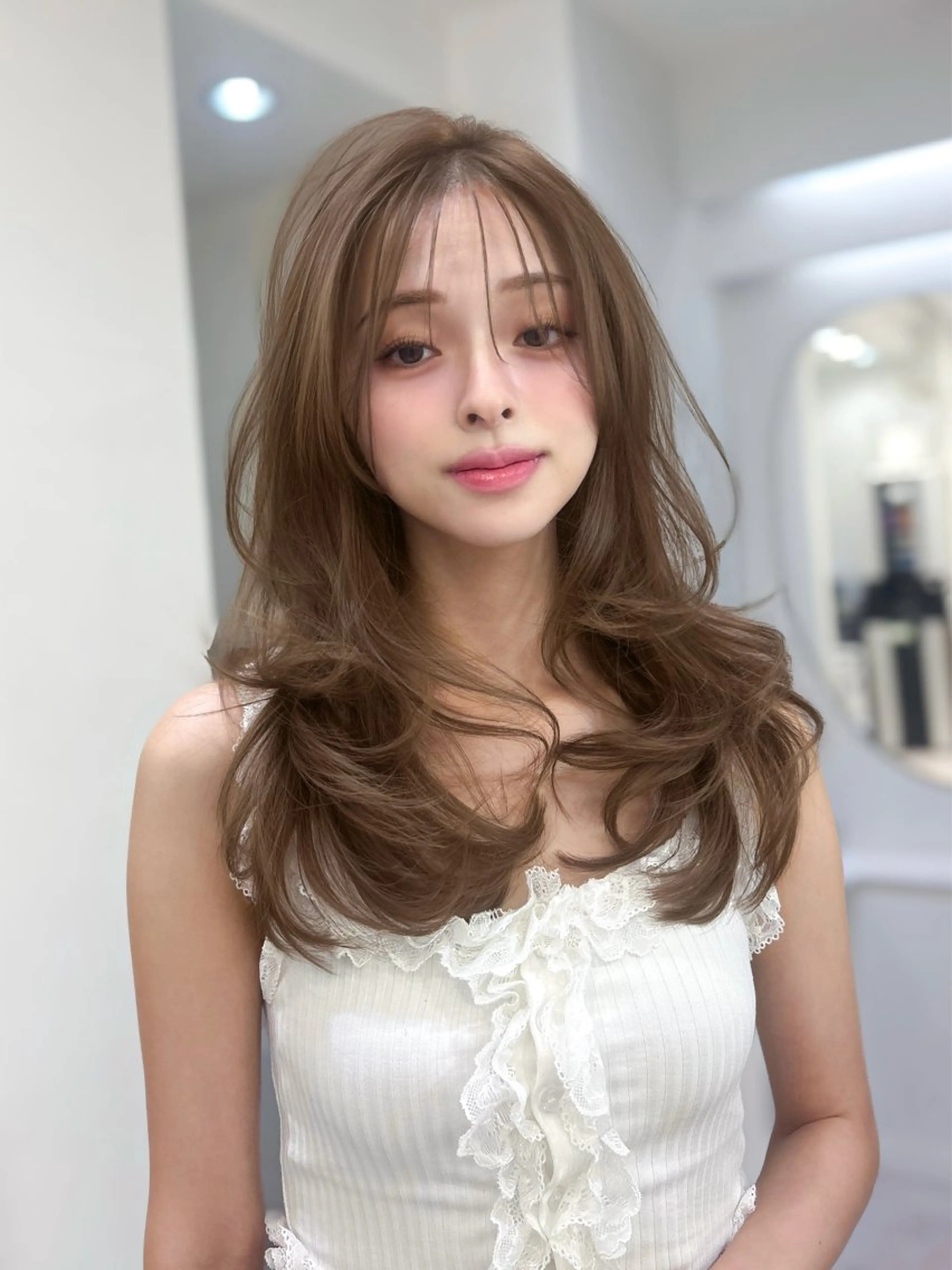 ロング カラー ベージュカラー 韓国風ヘア レイヤーカット 艶髪/モテヘア🎀 MIHOのヘアスタイル