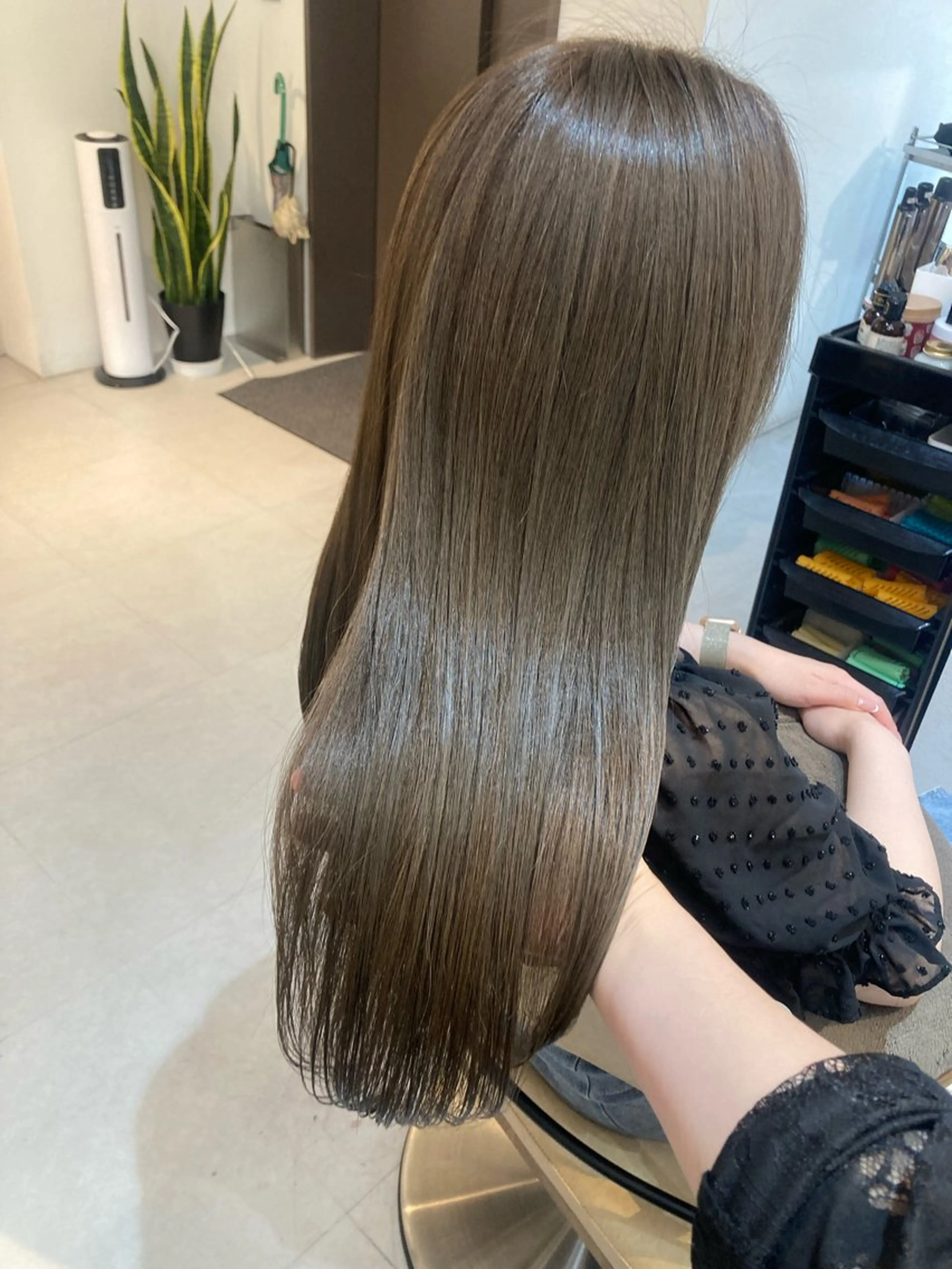 ロング カット ヘアカラー トリートメント ✨色持ちの良い艶 カラー✨蟹江真世のヘアスタイル