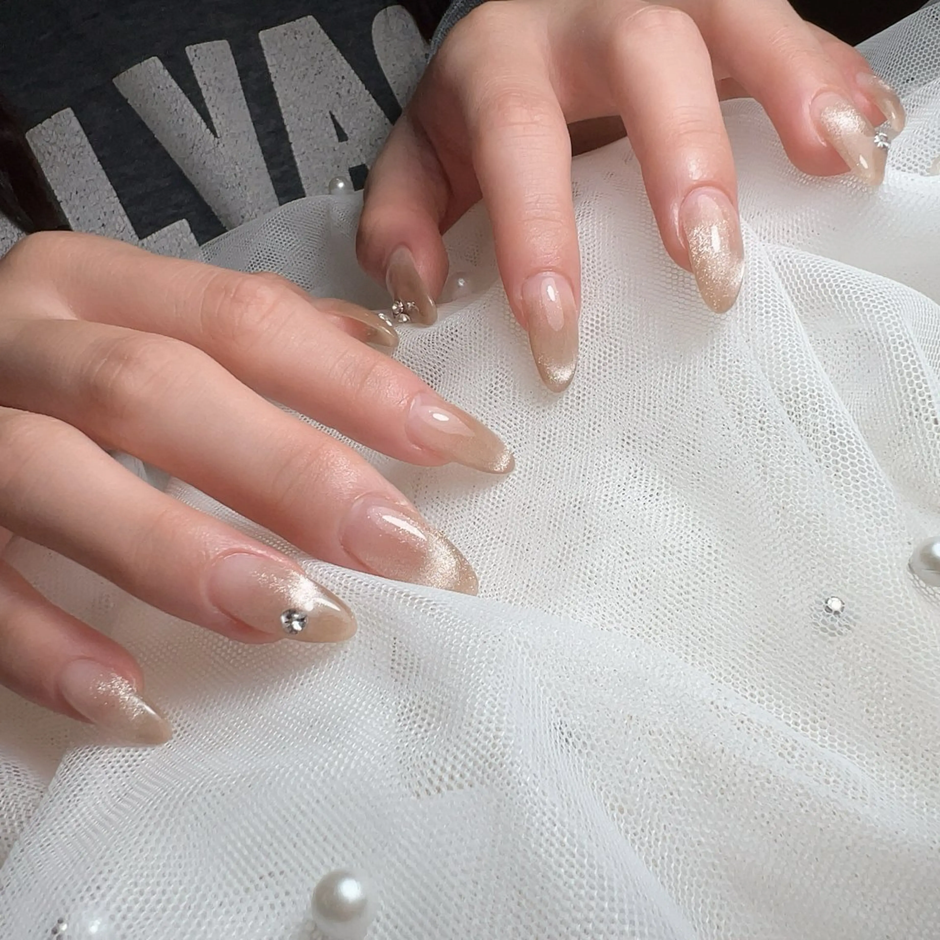 ネイル 𝐑𝐞𝐯𝐢𝐨 ___堺市西区のマツエク・マツパデザイン