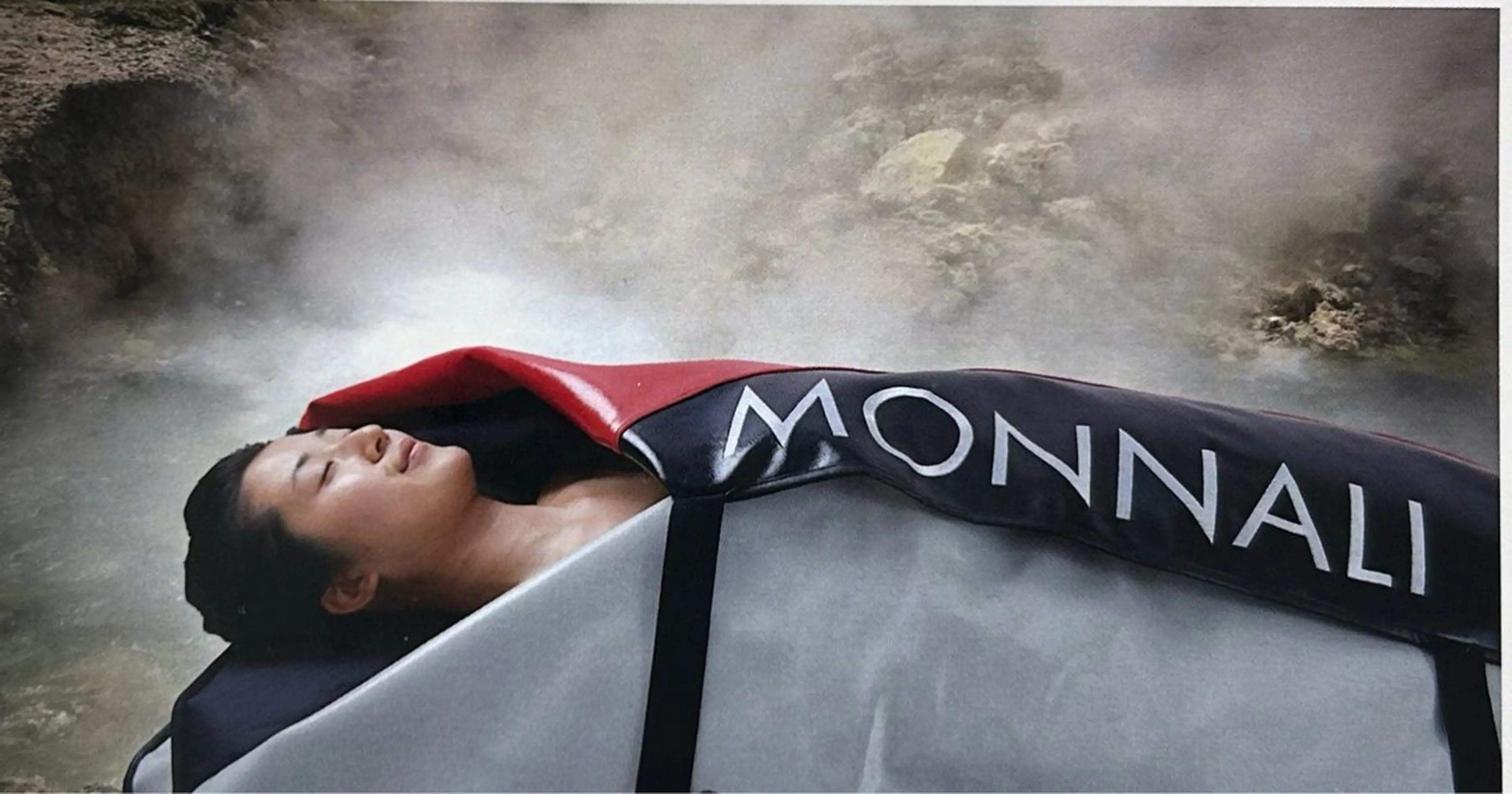 寝てるだけで“どっさり滝汗”🔥細胞改善デトックス温水マット🔥🧖‍♀️50分浴/デトックス美容水付きの写真