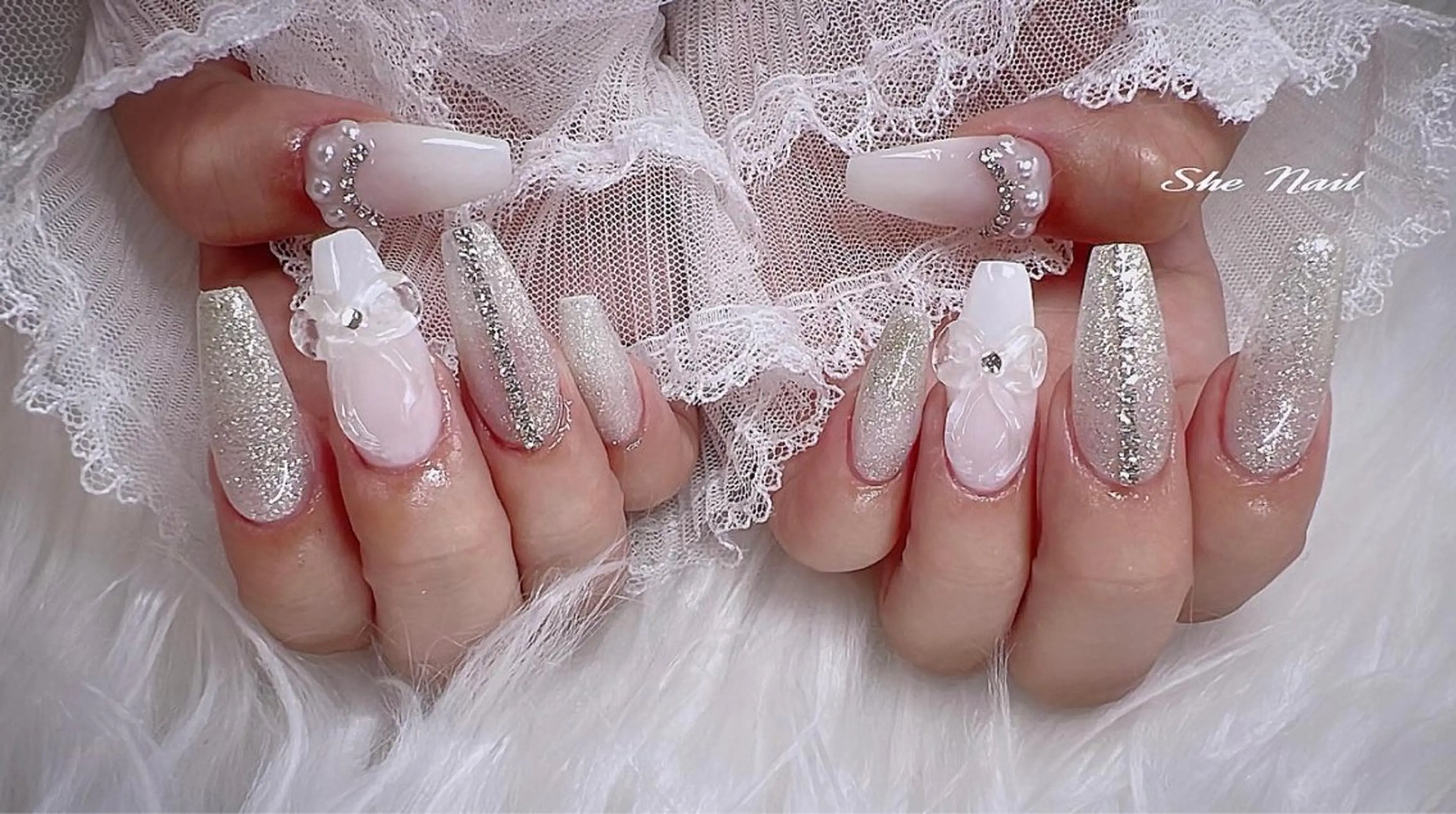 ネイル チークネイル 長さ出し フレンチネイル ガラスフレンチ グラデーション She   Nail所属・ISA_ BELLAのネイルデザイン