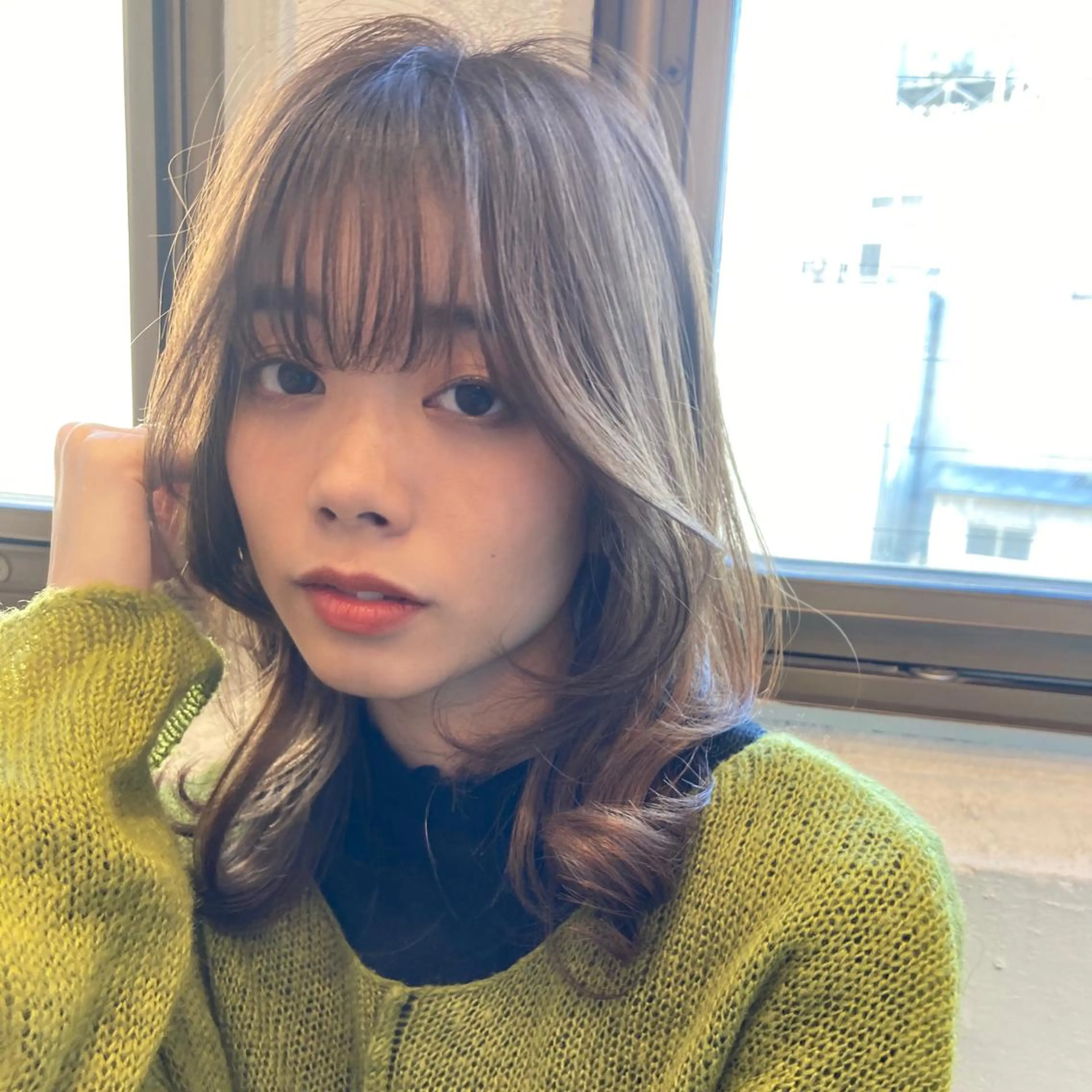 ミディアム カラー 顔まわりレイヤー ヨシンモリ 韓国風ヘア レイヤーカット シースルーバング Loom .by Sea  ルームバイシー所属・レイヤー/前髪/ 韓国/CHIHIROのヘアスタイル