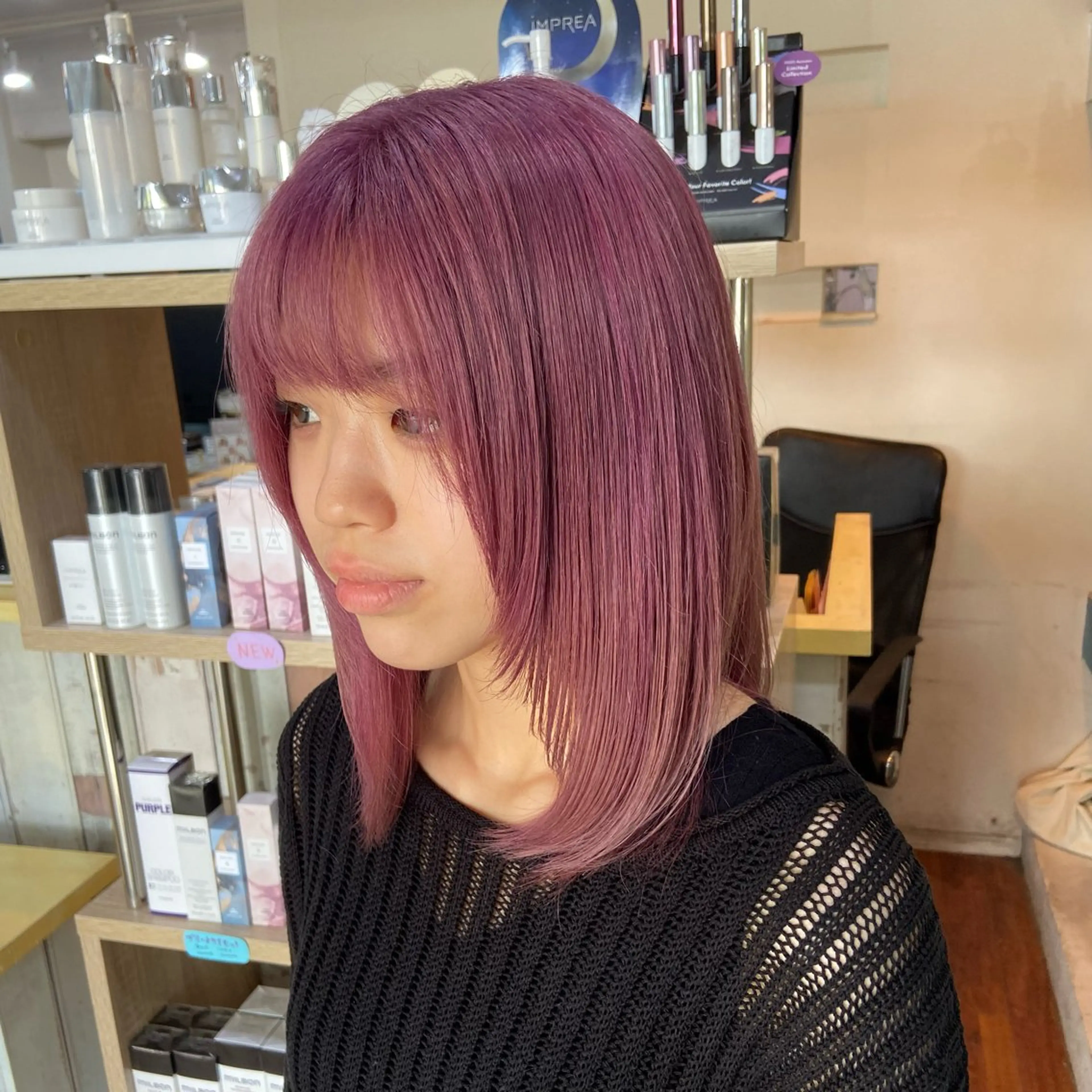 ミディアム カラー ピンクカラー レイヤーカット 髪質改善/透明感 カラー/西川奈穂のヘアスタイル