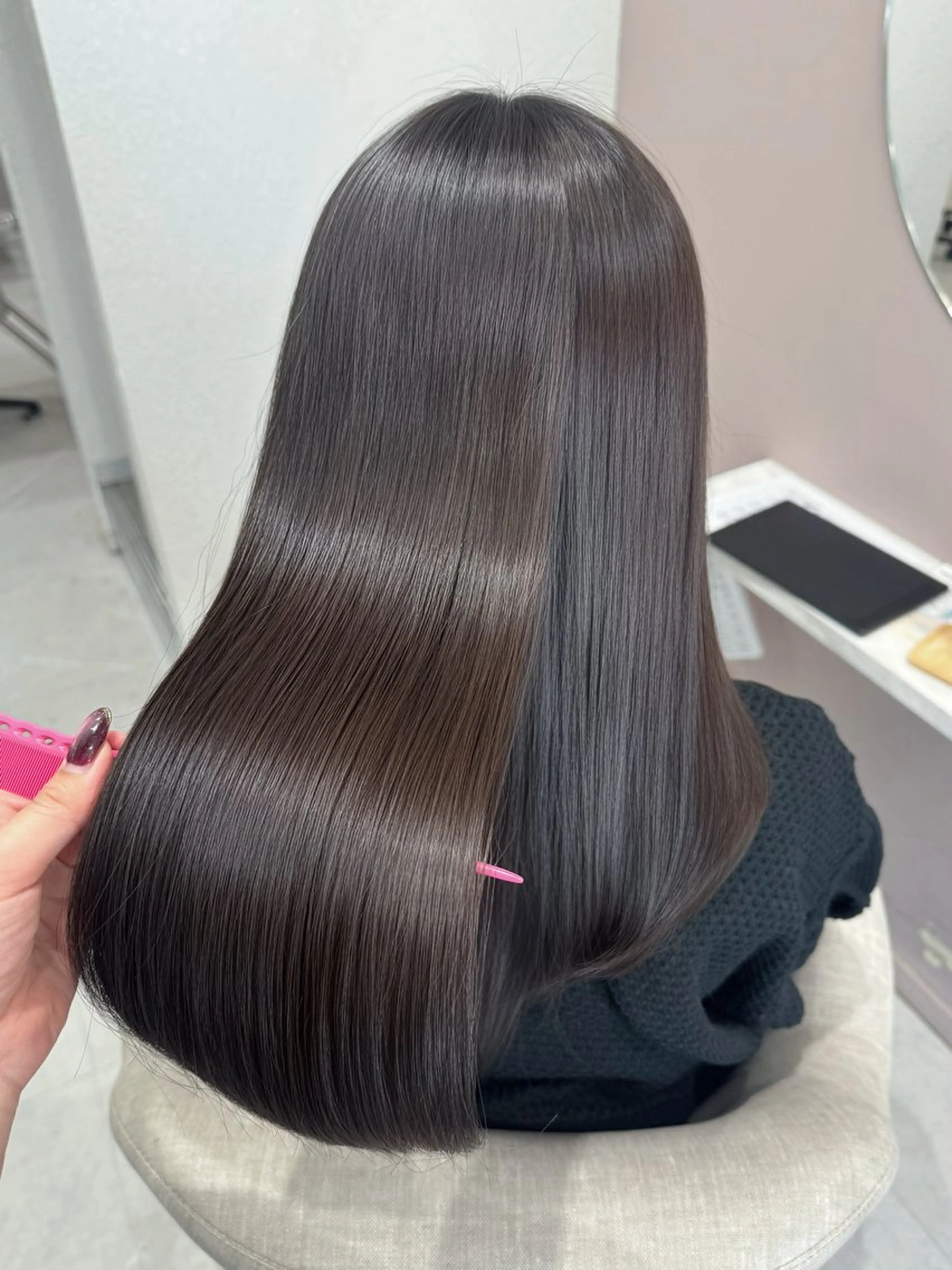 セミロング カット ヘアカラー ✨髪質改善･レイヤー ✨chihiroのヘアスタイル