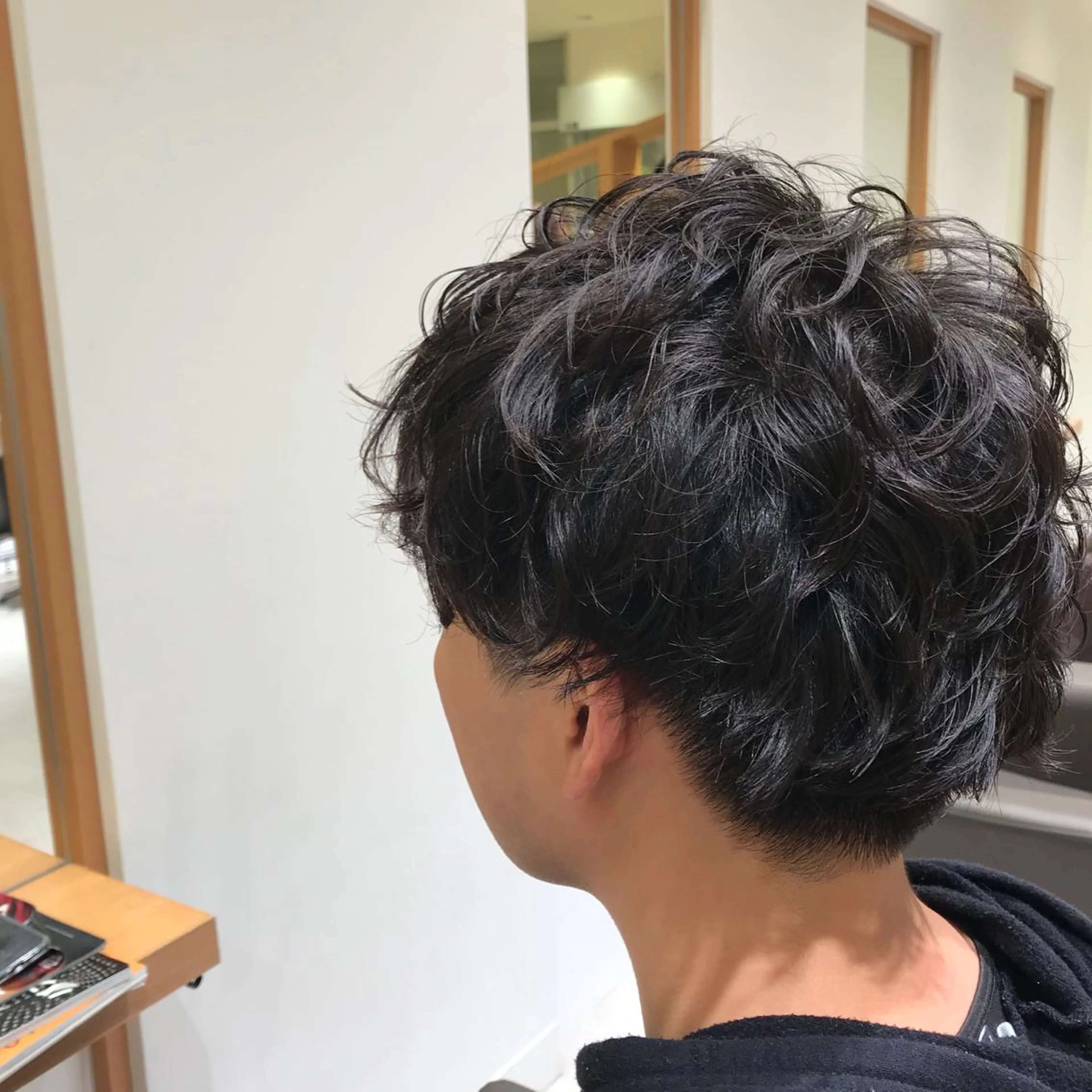 ショート パーマ メンズ メンズパーマ カット パーマ ヘッドスパ 大場 優のヘアスタイル