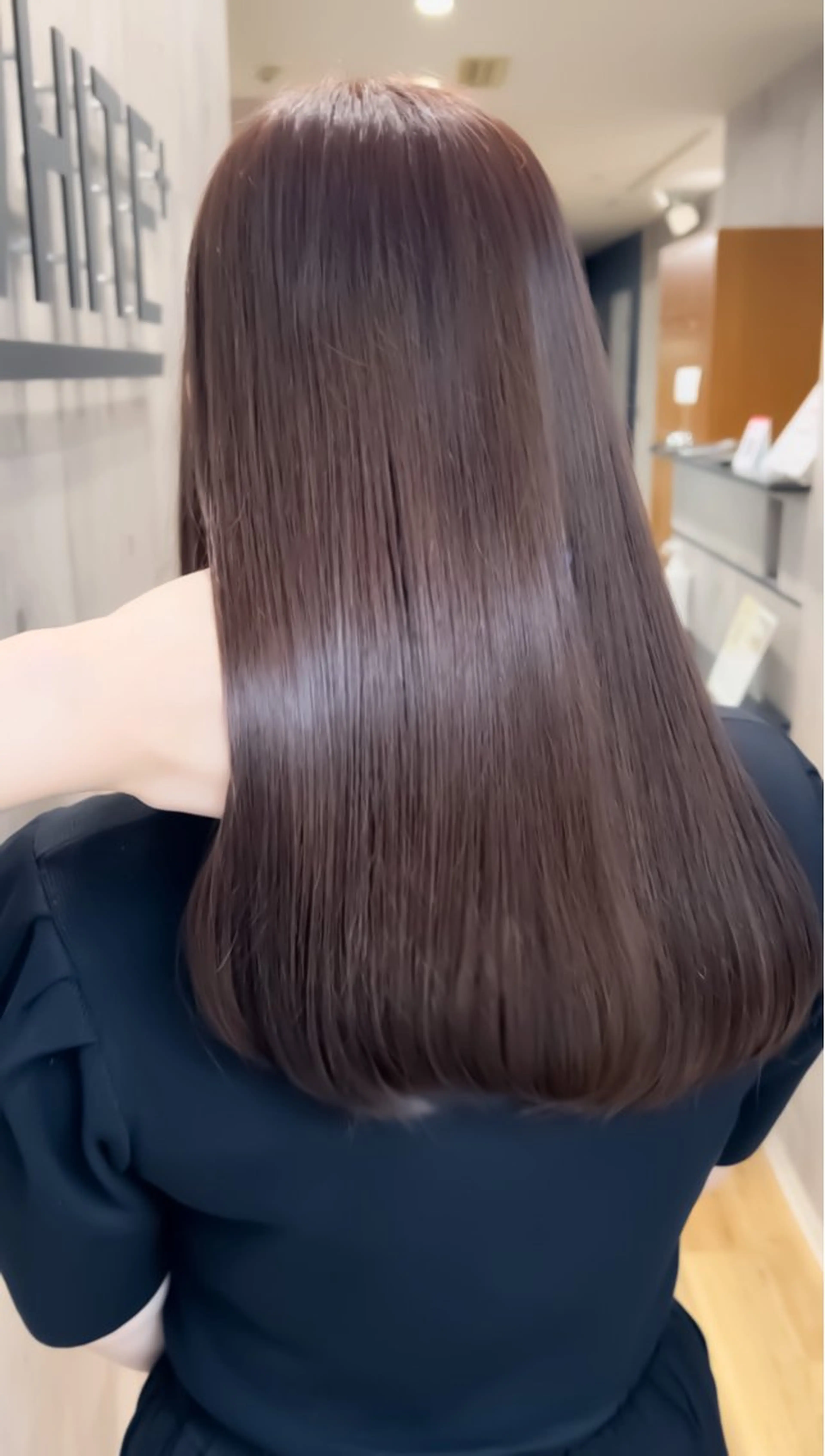 ミディアム チョコレートブラウン ✨レイヤー/透明感 /豊嶋里緒✨のヘアスタイル