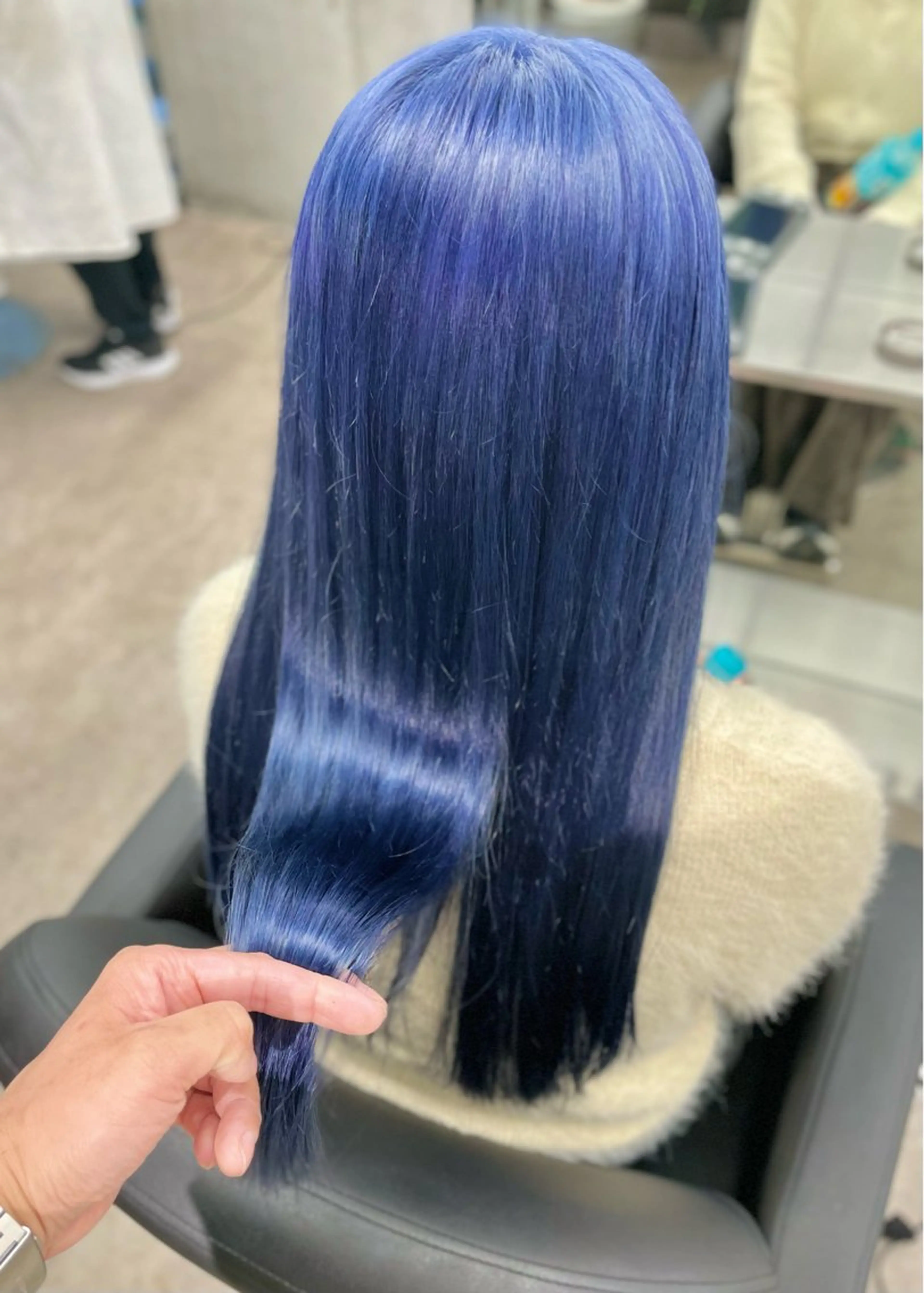 ロング アッシュ ボブ くびれヘア 顔まわりレイヤー ハイライト ヘアカラー トリートメント 表参道/髪質改善/ 髪質改善カラー/遠藤のヘアスタイル