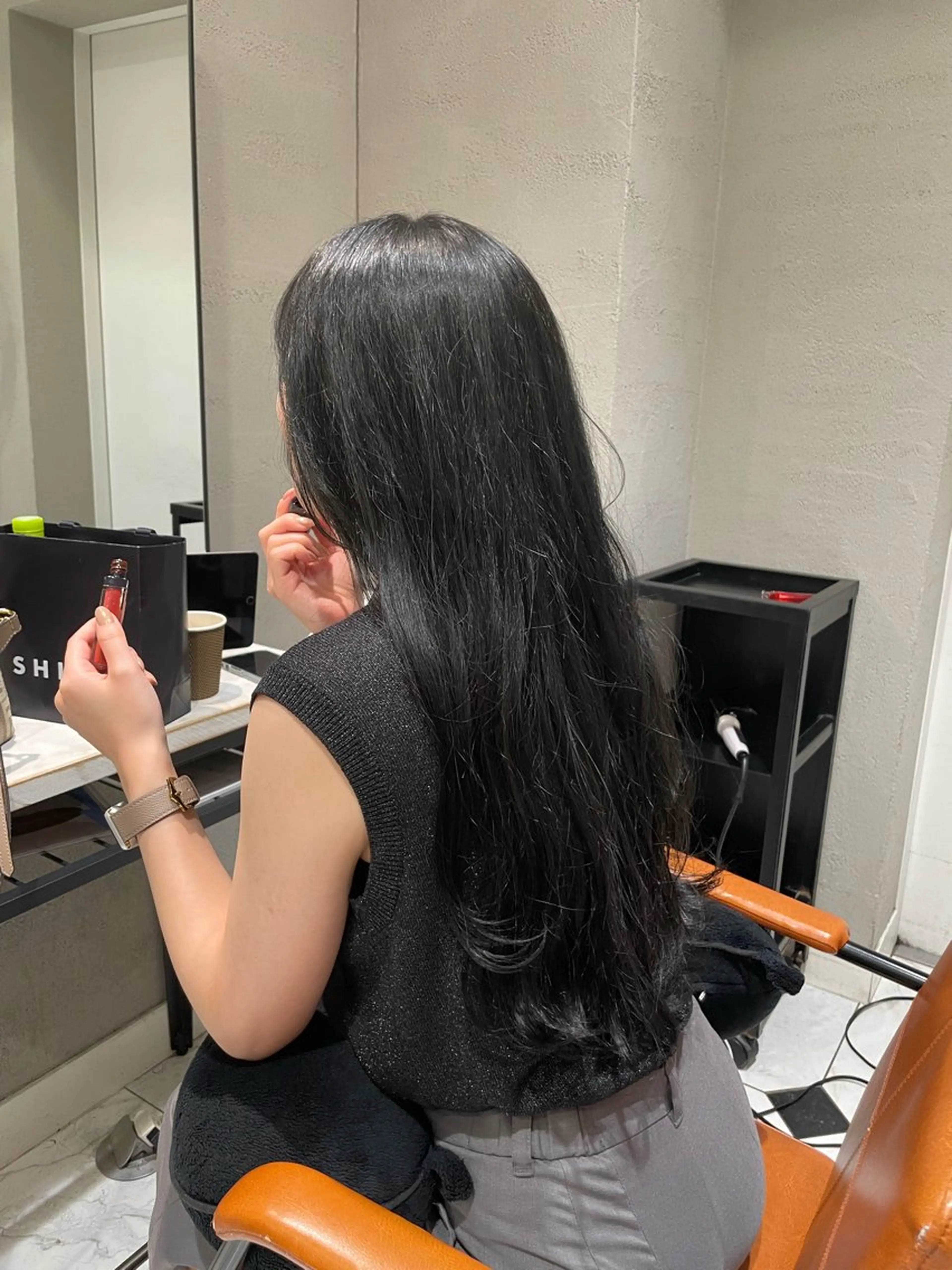 ロング カラー ブルーカラー ブルーグレー ブルーグレージュ グレージュ カット ヘアカラー Konatsuメンズ /特殊ヘア/パーマのヘアスタイル